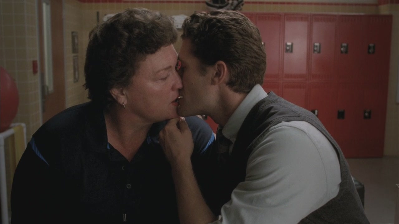 Will kiss. Glee Sue and Mister Schue.