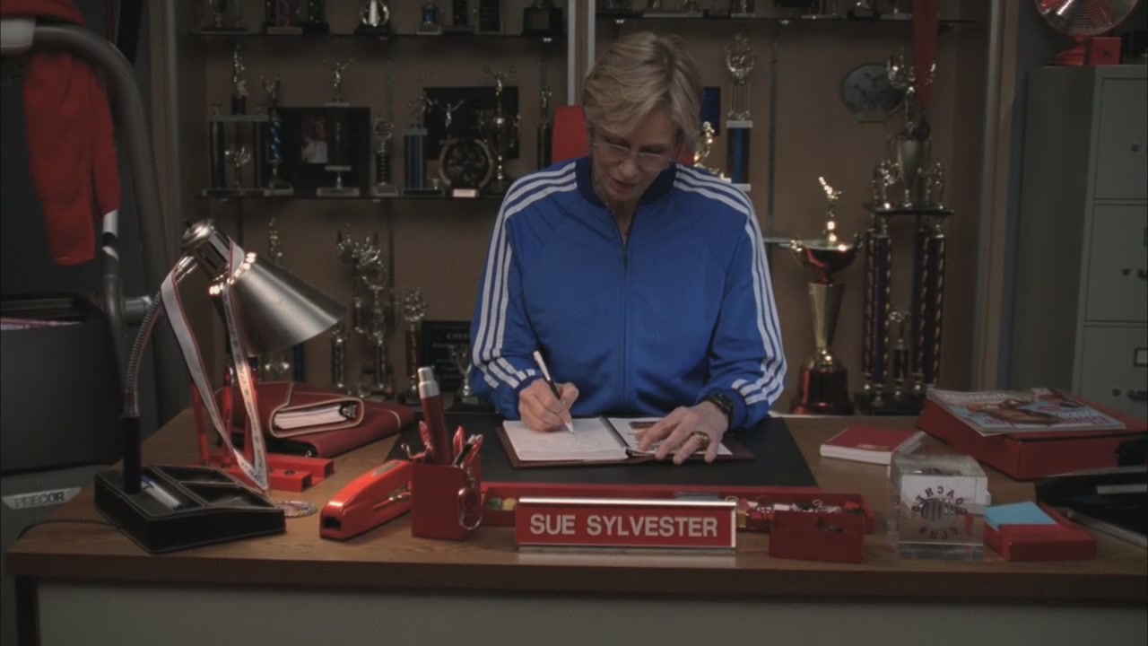 Glee213-0420.jpg