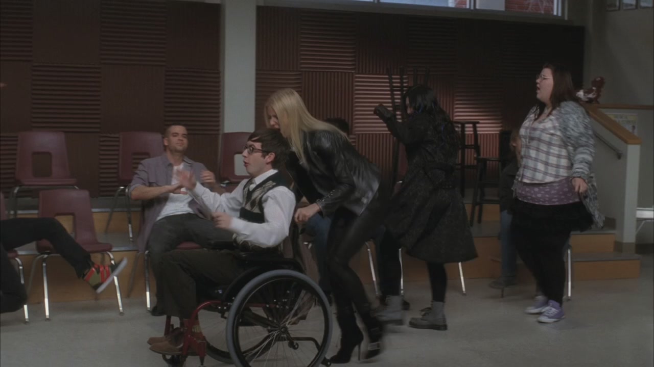 Glee215-0275.jpg
