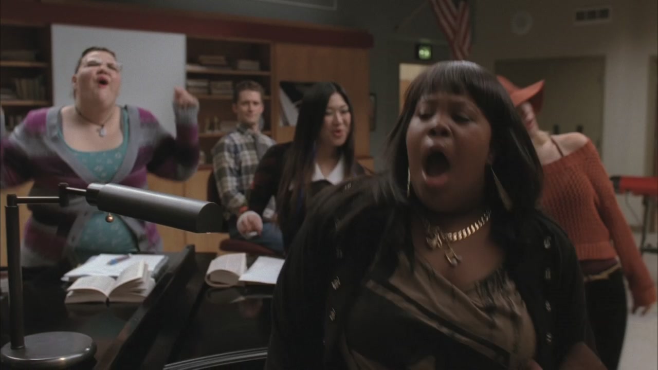 Glee216-0604.jpg