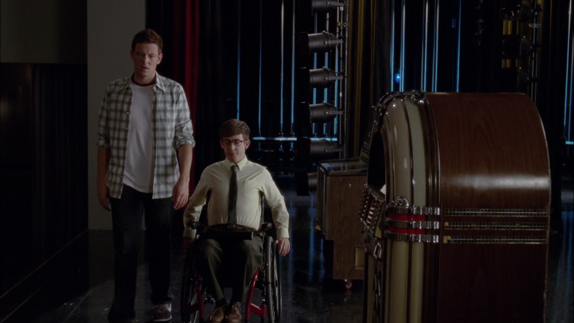Glee405-0522.jpg