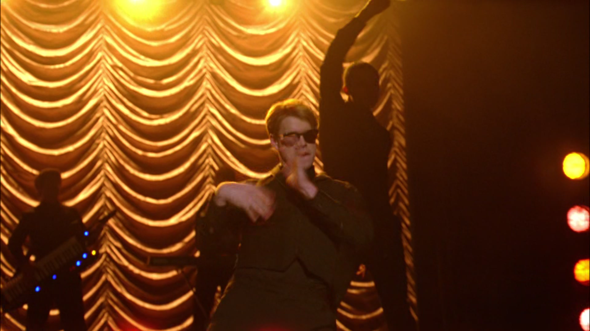 Glee408-1227.jpg