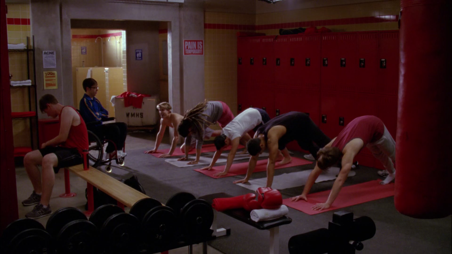 Glee412-0323.jpg