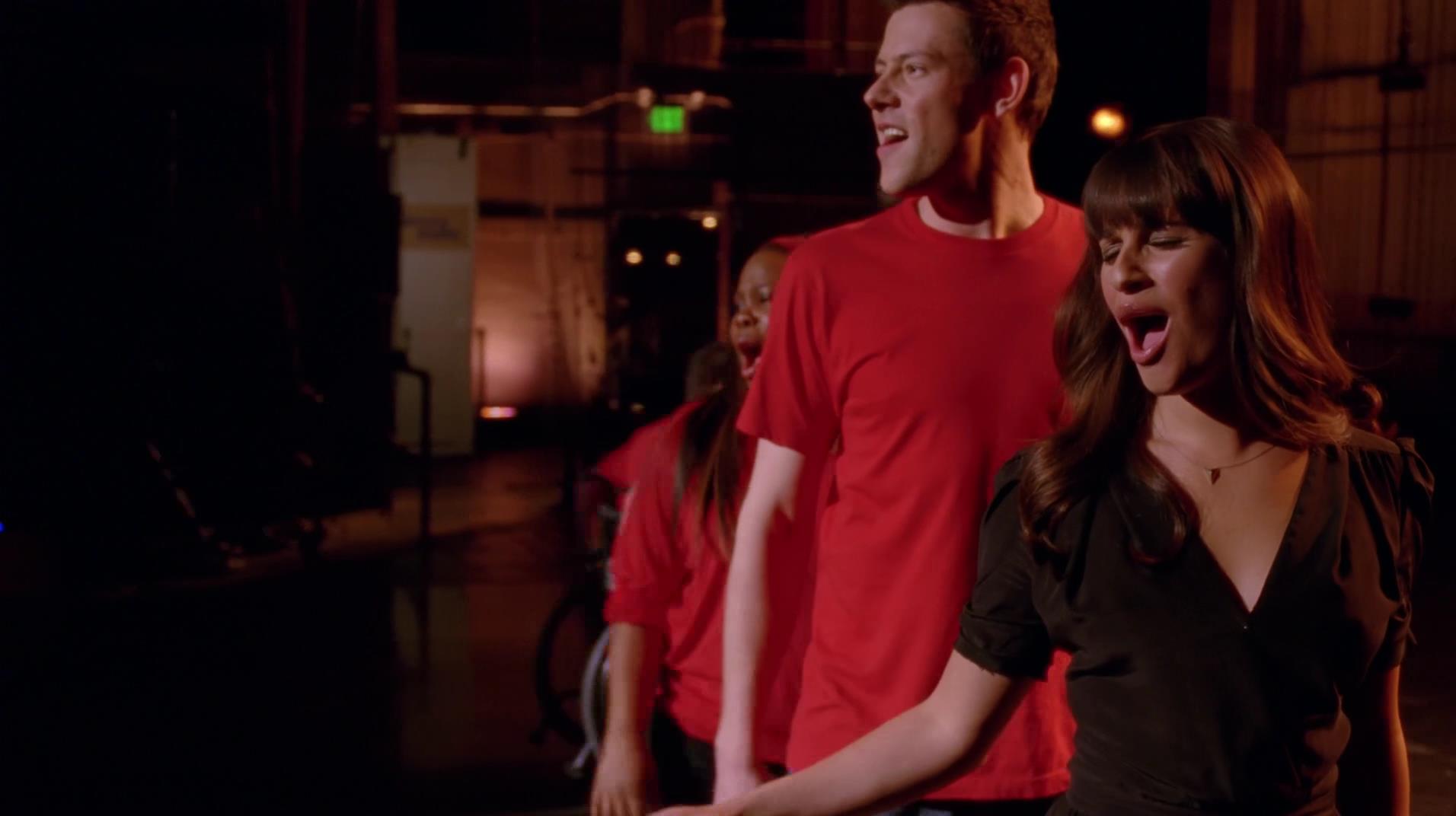 Glee_0719.jpg