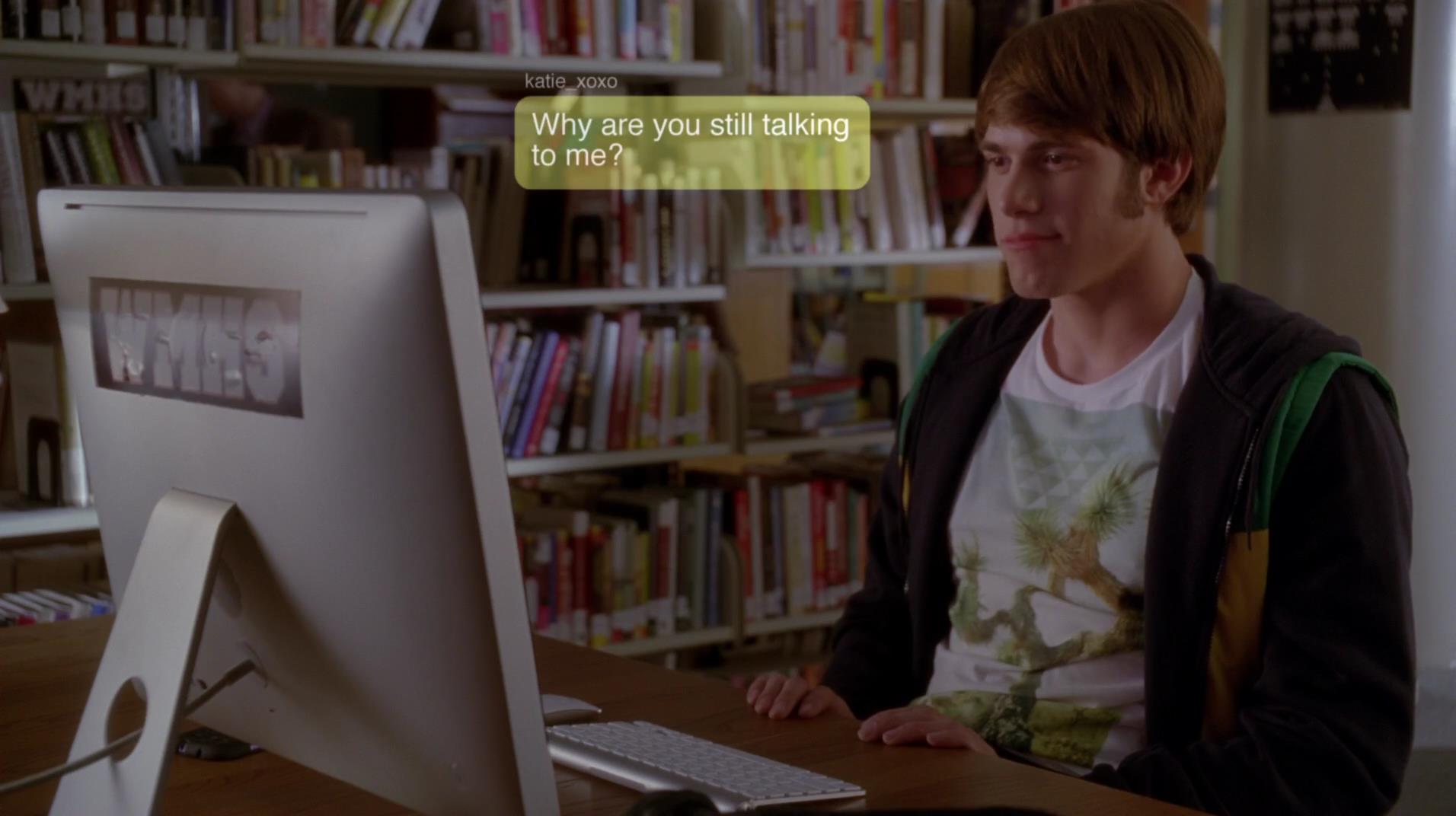 Glee_0913.jpg