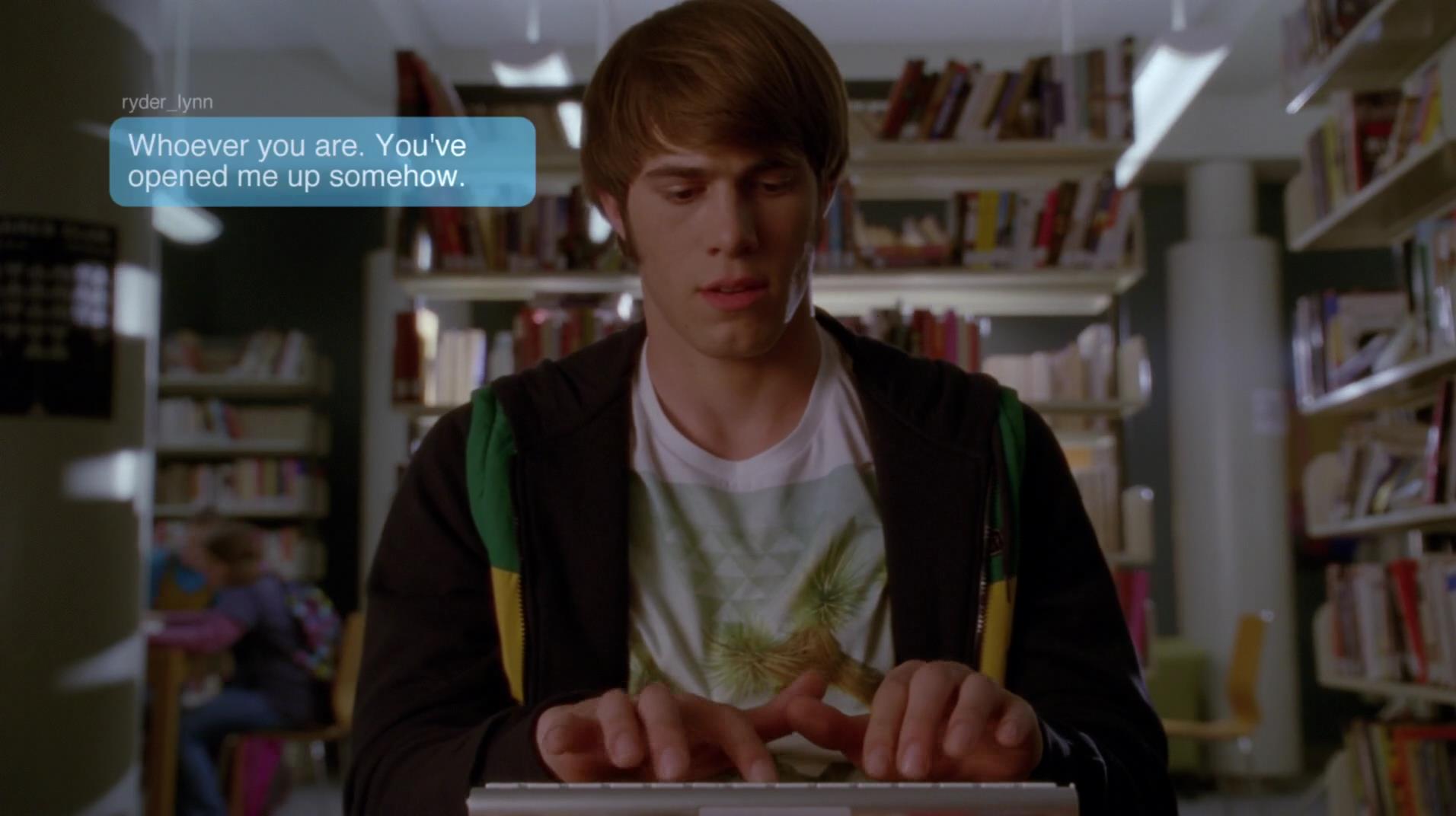 Glee_0916.jpg