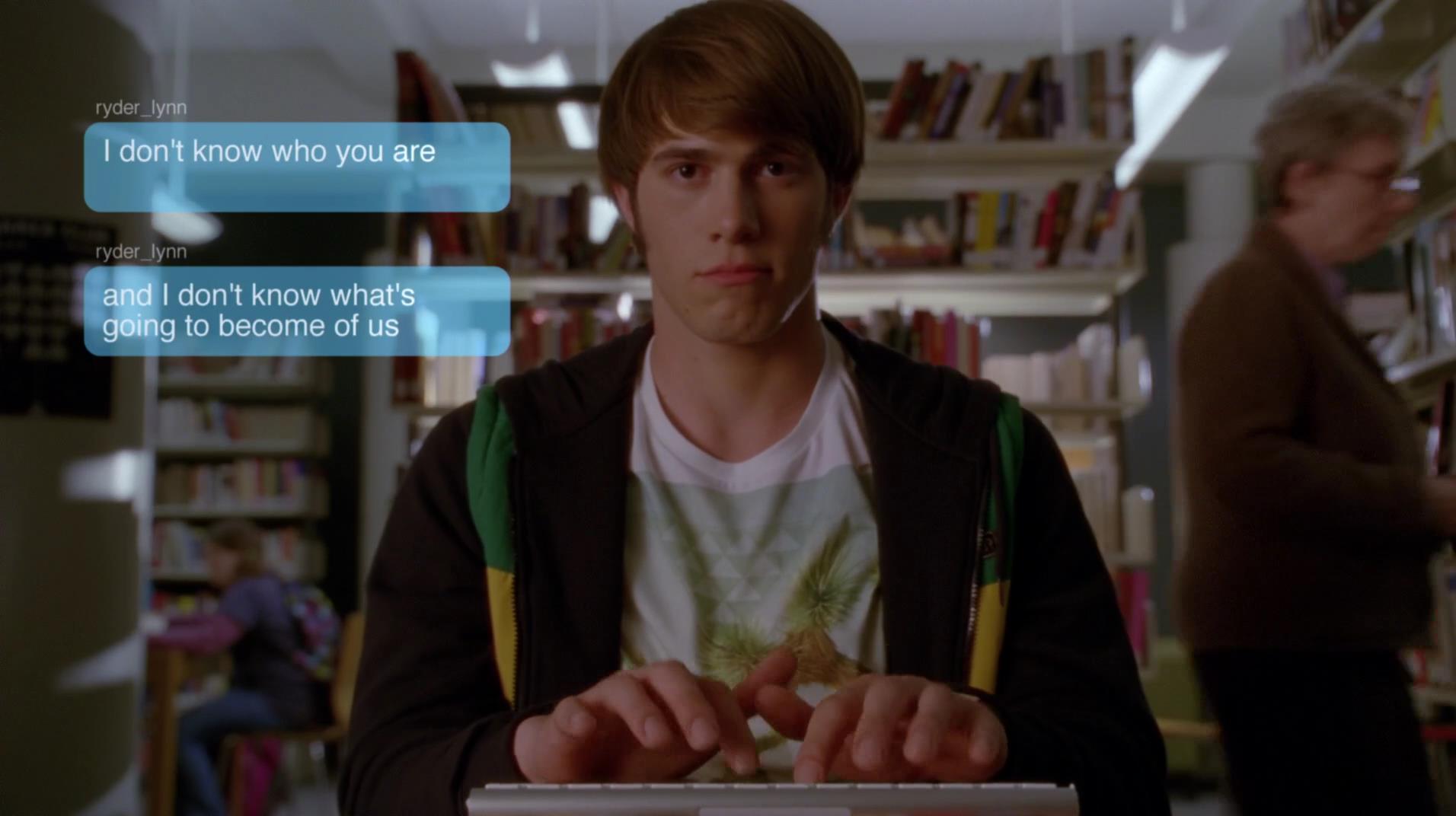 Glee_0920.jpg
