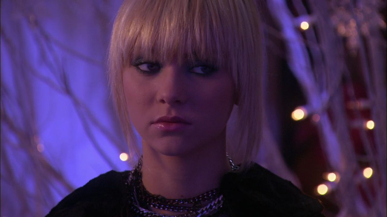 212GossipGirl0919.jpg