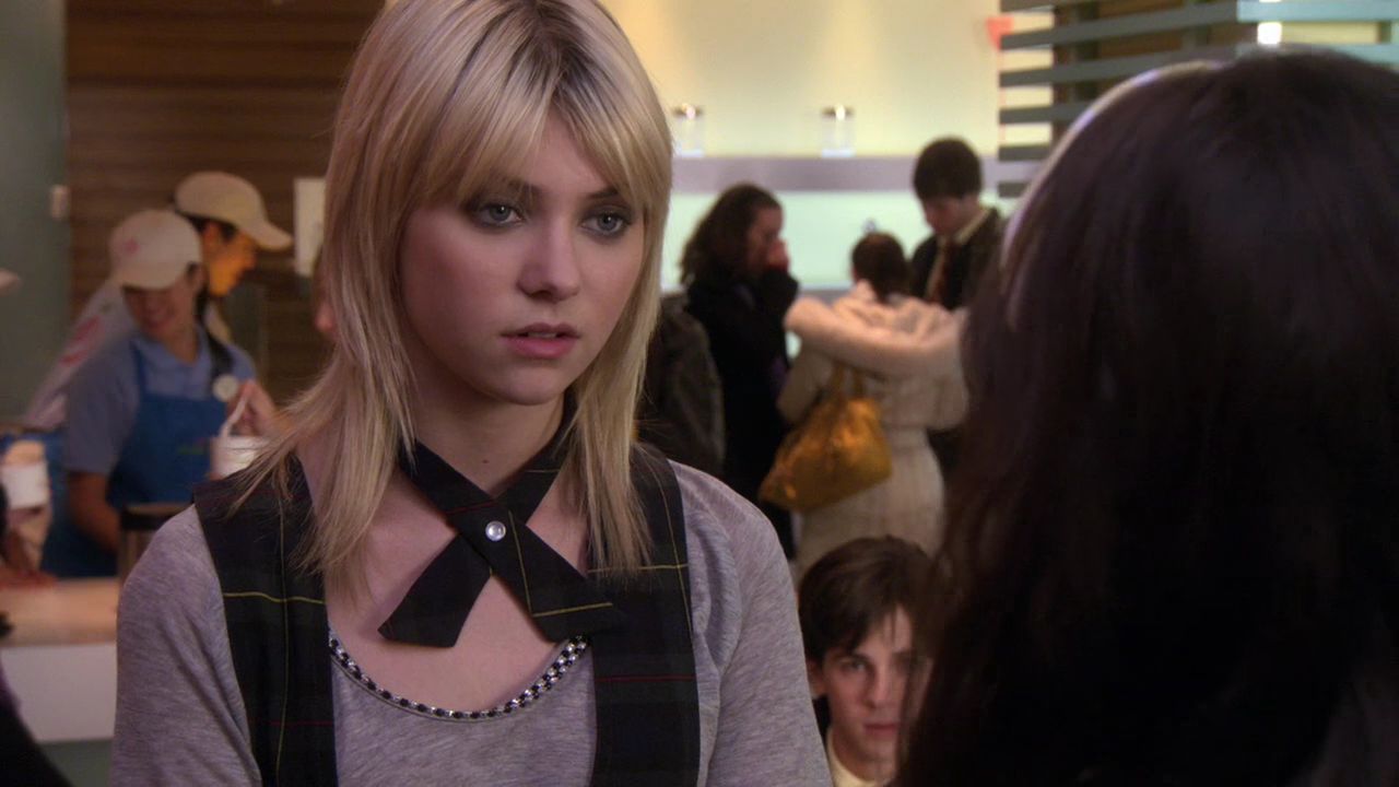 214GossipGirl0401.jpg