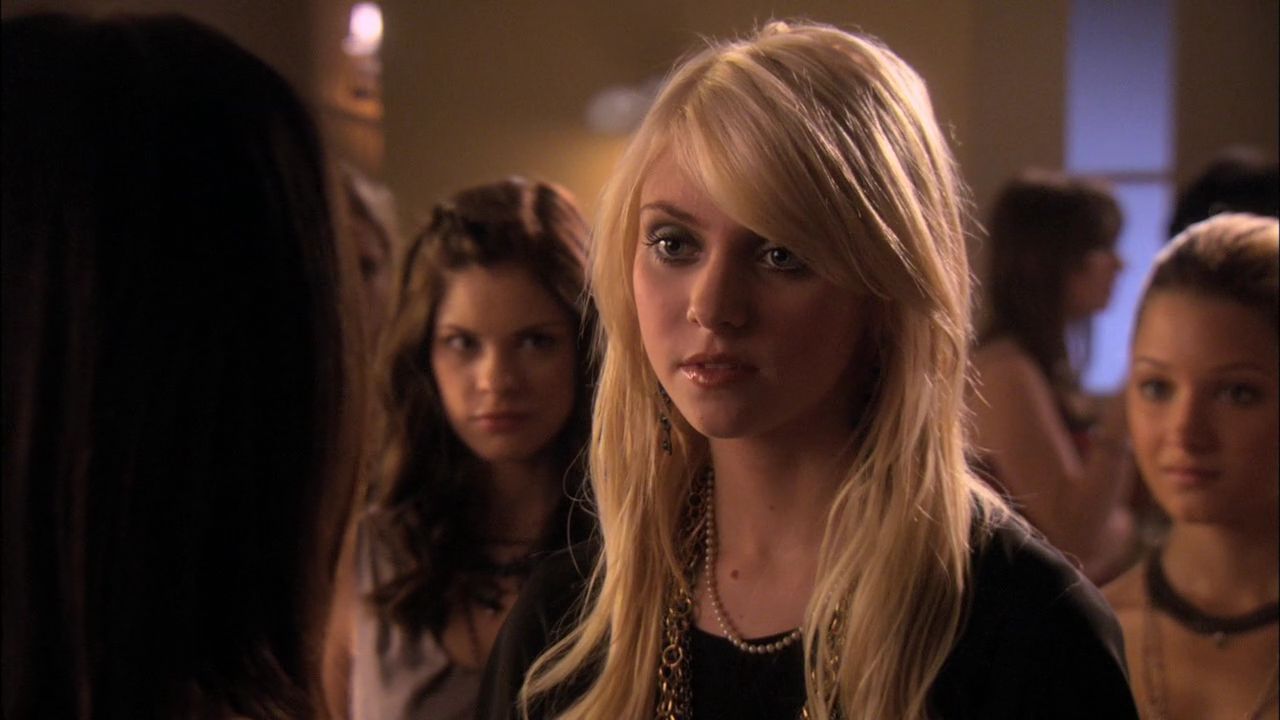 309GossipGirl0522.jpg