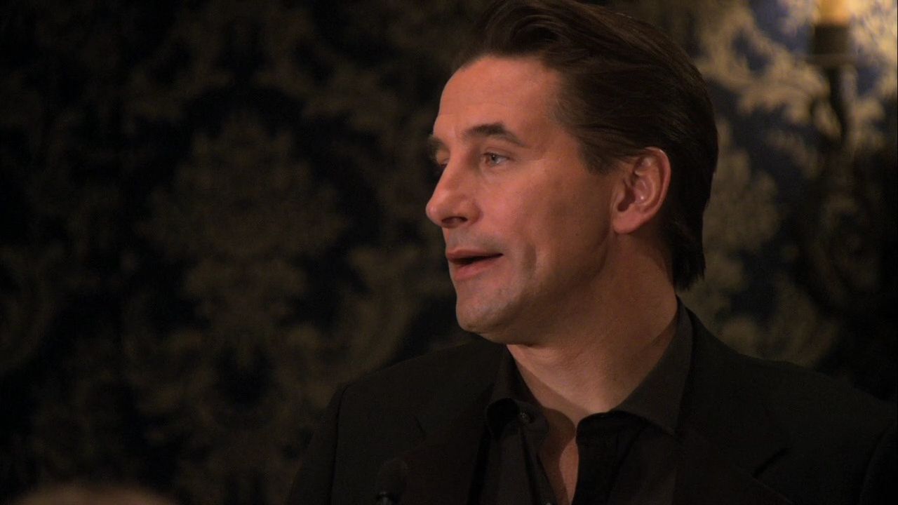 320GossipGirl1204.jpg