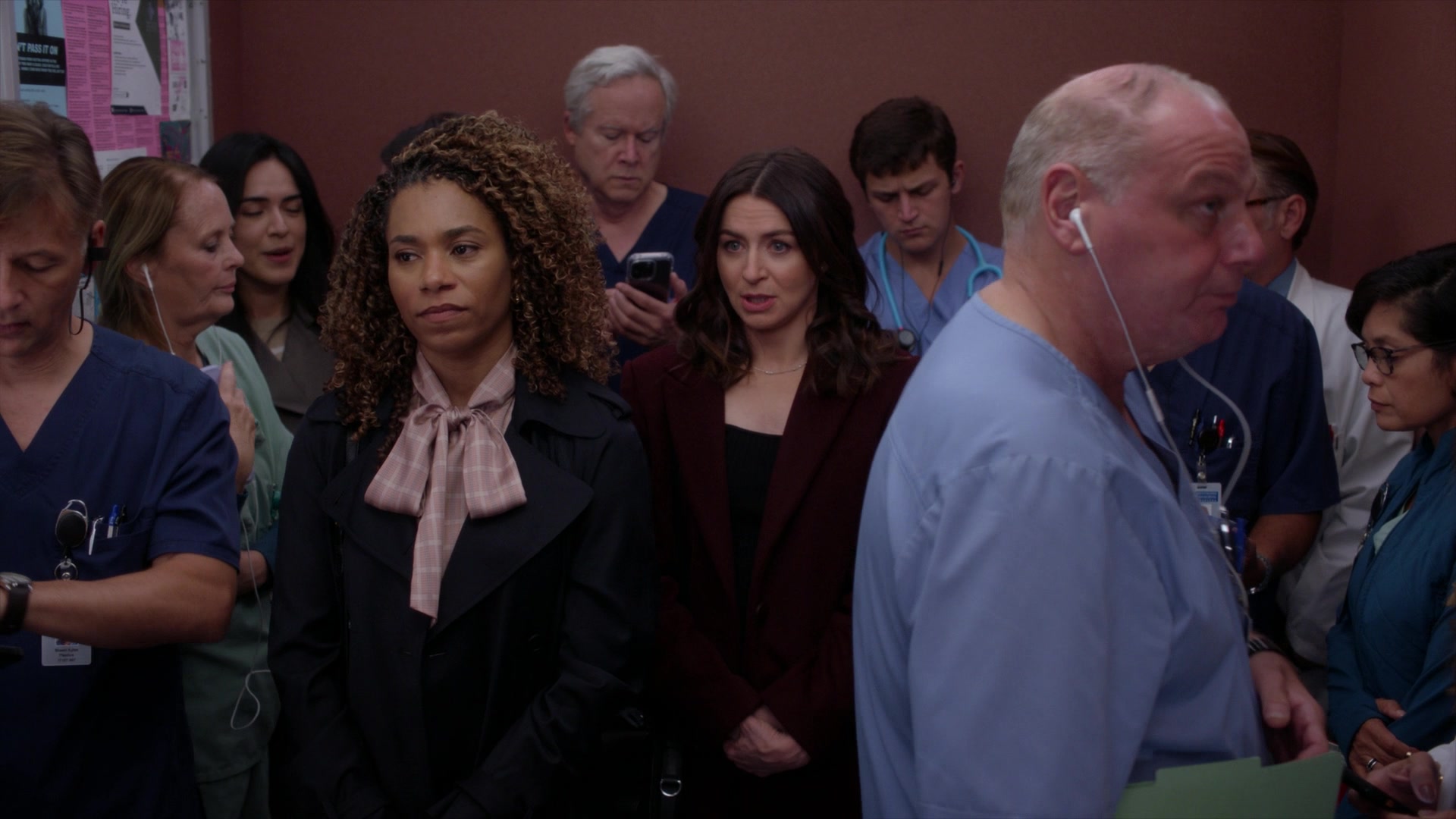 Greys_Anatomy_S19E08_0209.jpg