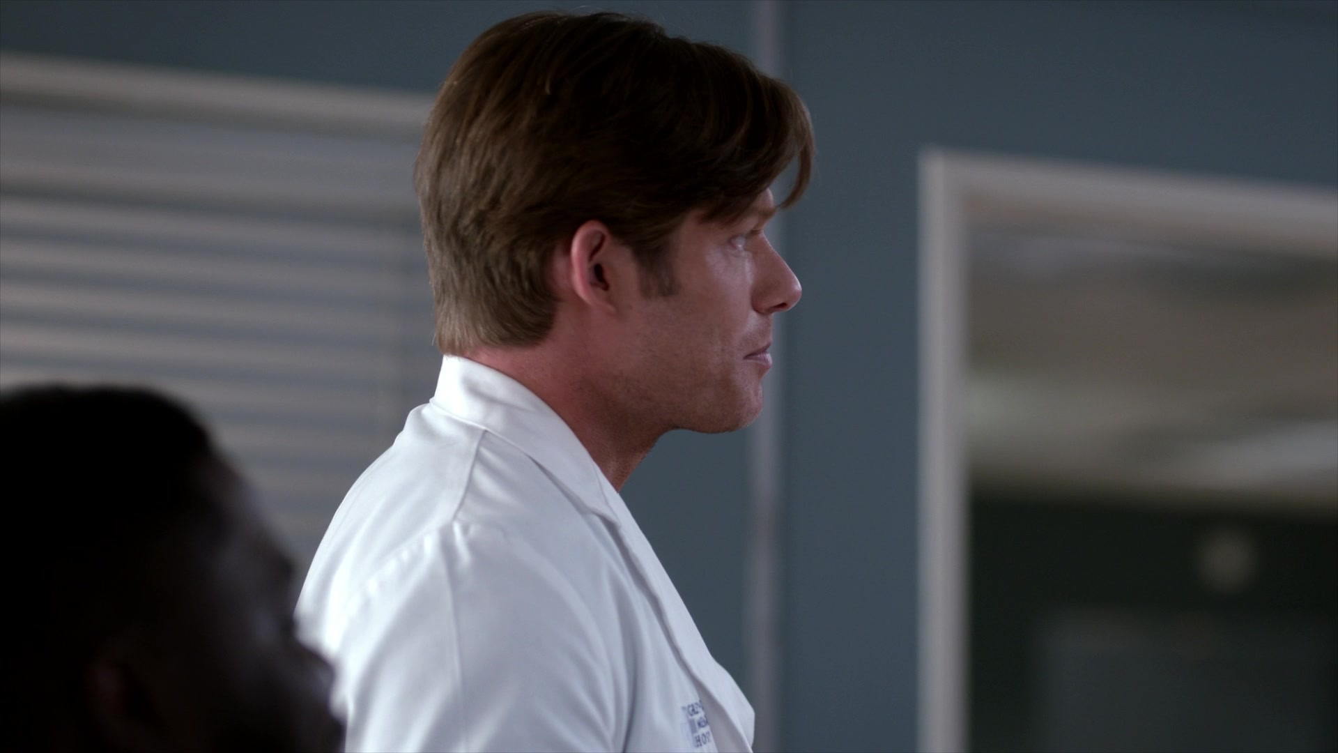 Greys_Anatomy_S19E08_0303.jpg