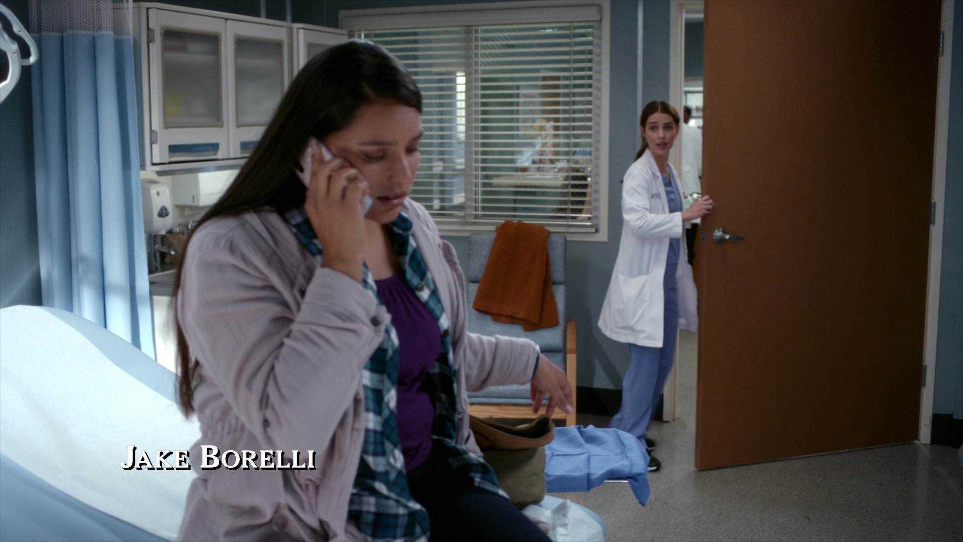 Greys_Anatomy_S19E08_0431.jpg