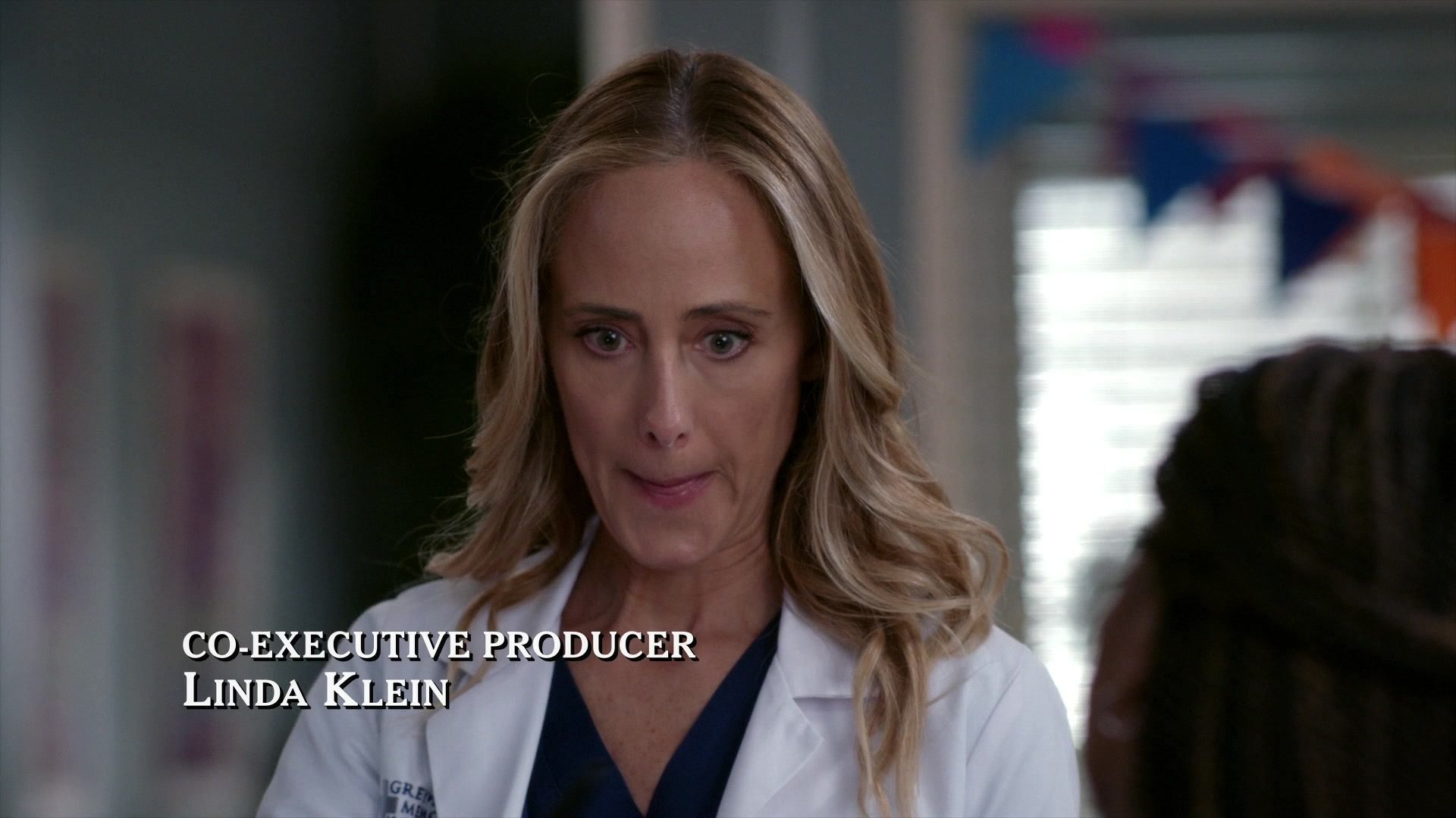 Greys_Anatomy_S19E08_0580.jpg