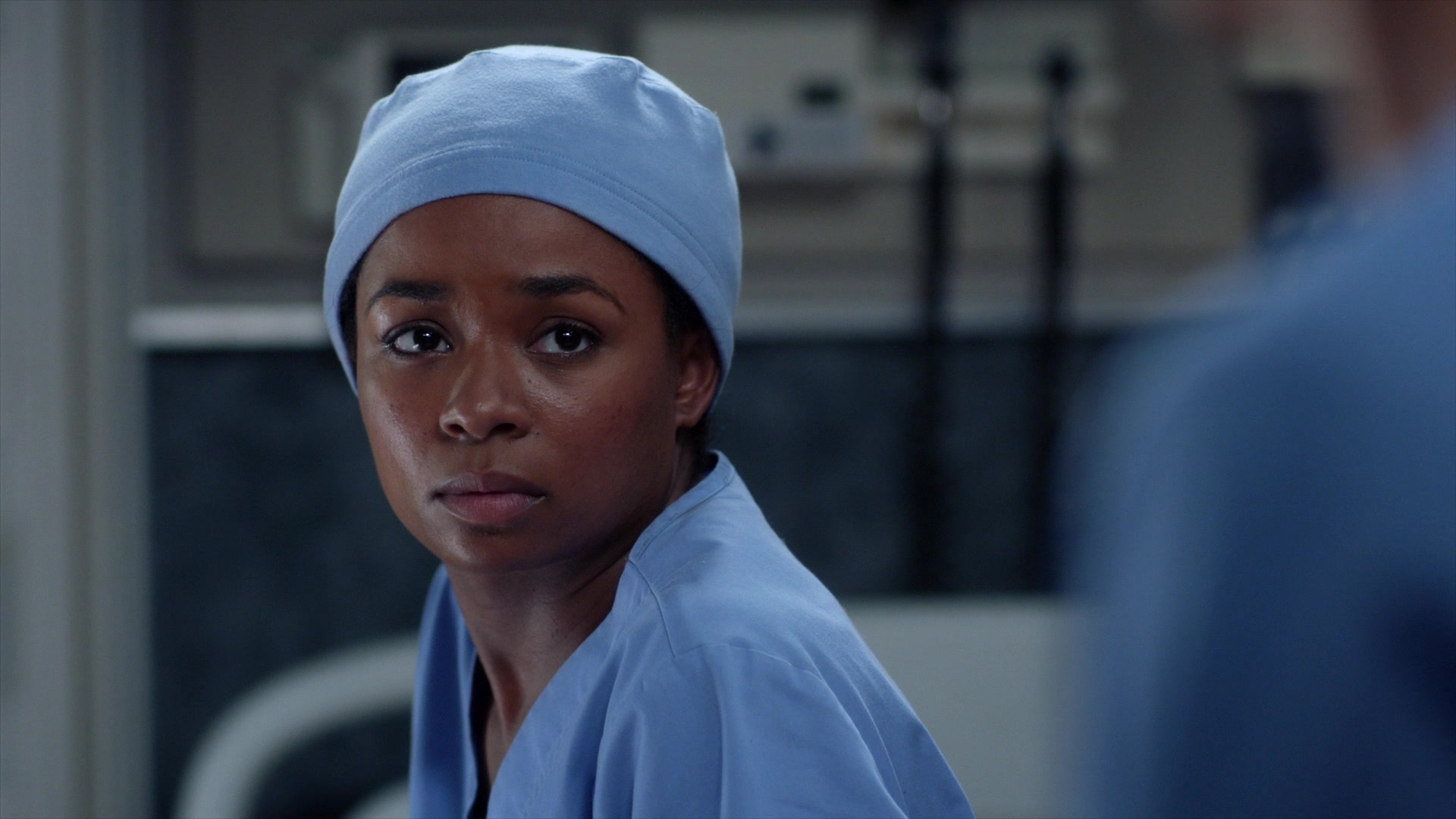 Greys_Anatomy_S19E08_1764.jpg
