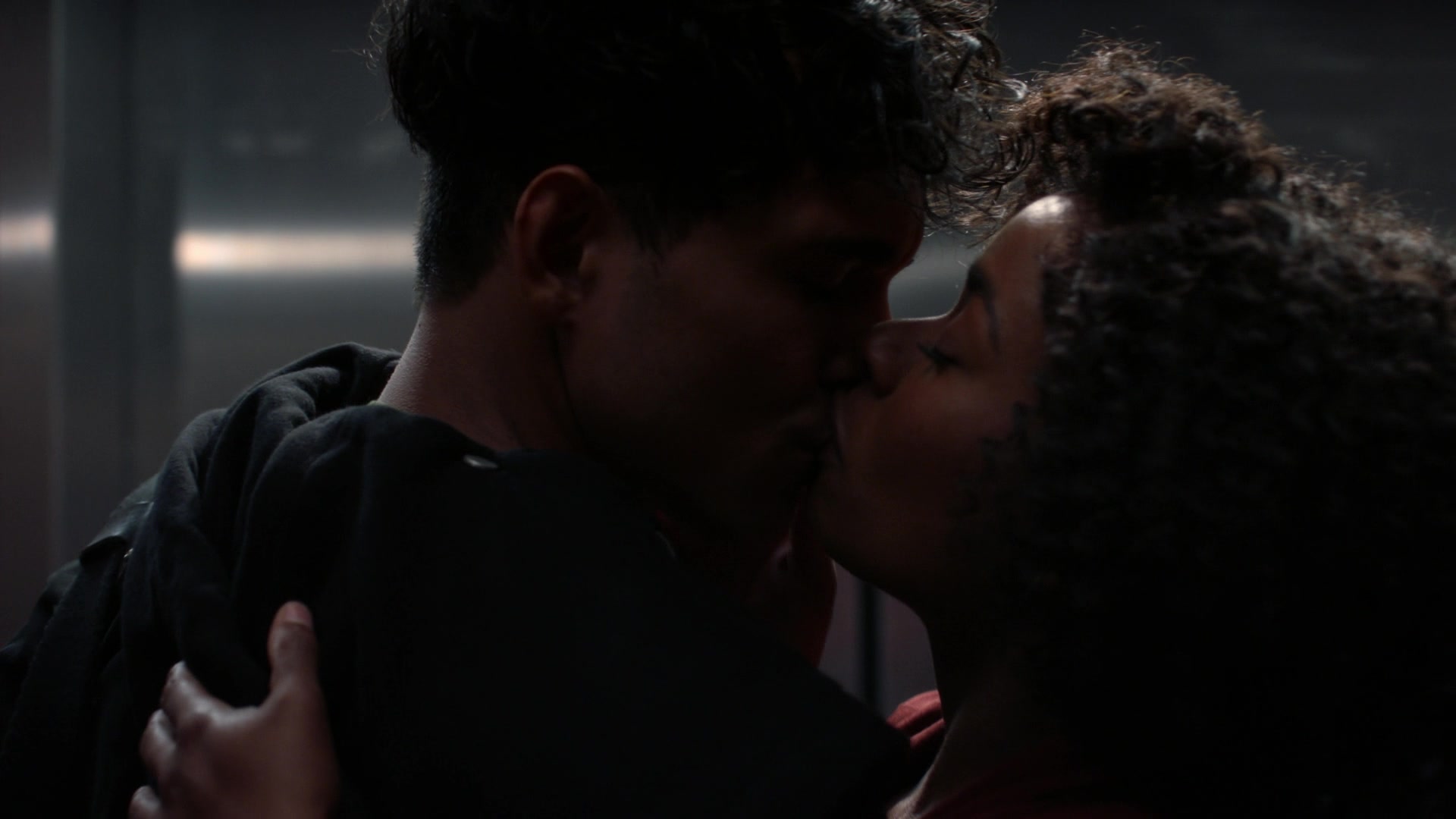 Greys_Anatomy_S19E08_1894.jpg