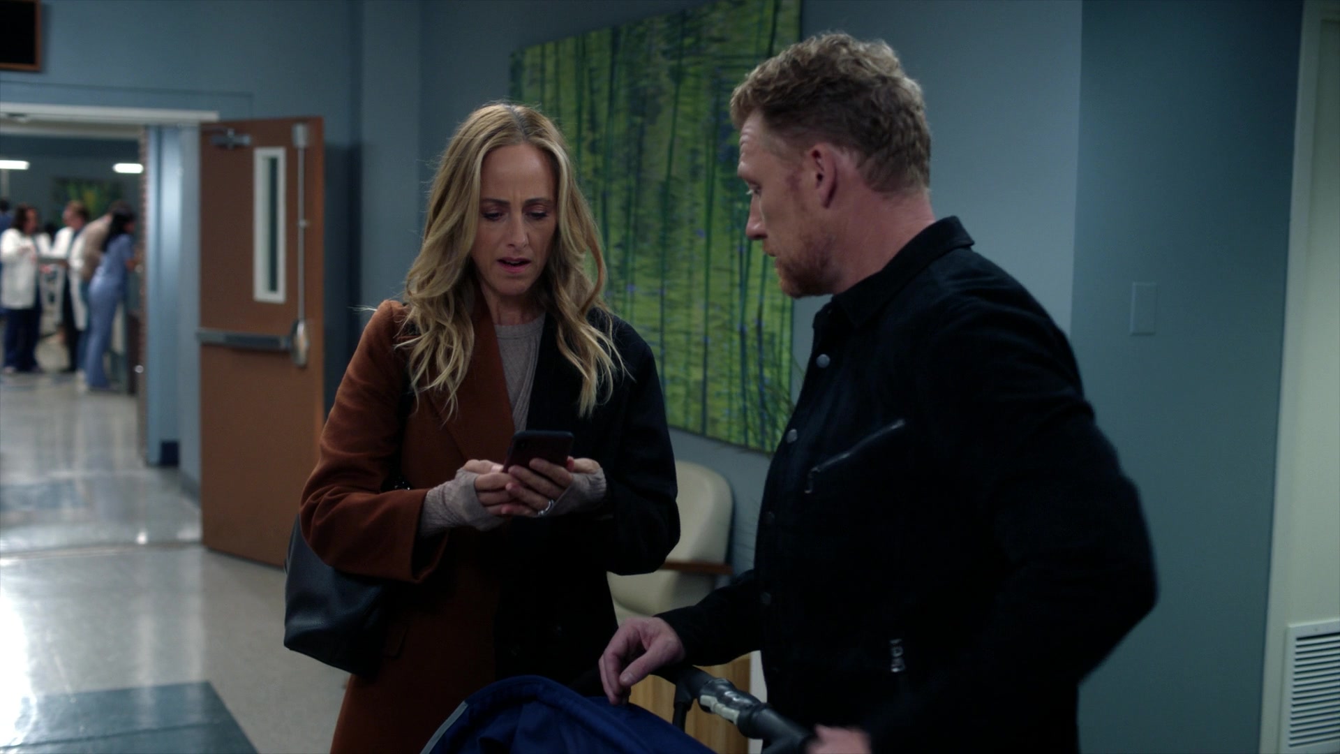 Greys_Anatomy_S19E08_1917.jpg