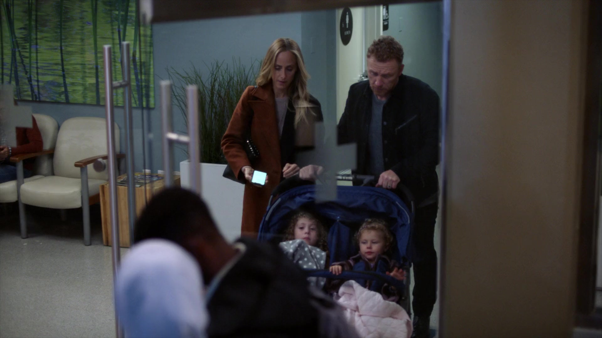 Greys_Anatomy_S19E08_1923.jpg