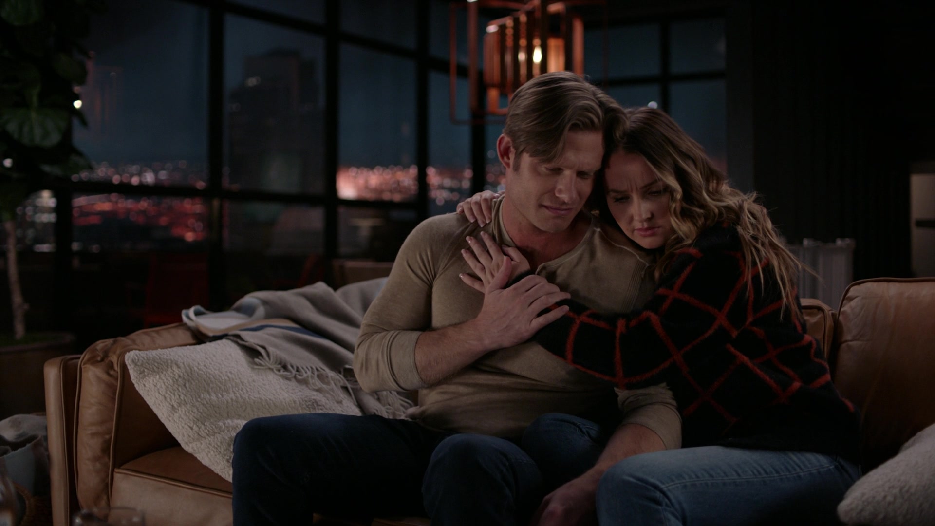 Greys_Anatomy_S19E08_1986.jpg