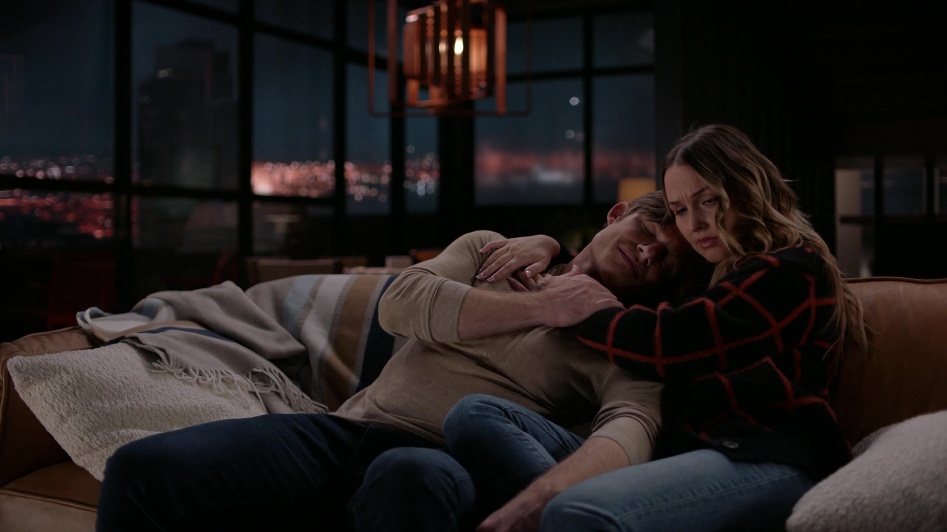 Greys_Anatomy_S19E08_1989.jpg