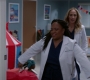 Greys_Anatomy_S19E08_0710.jpg
