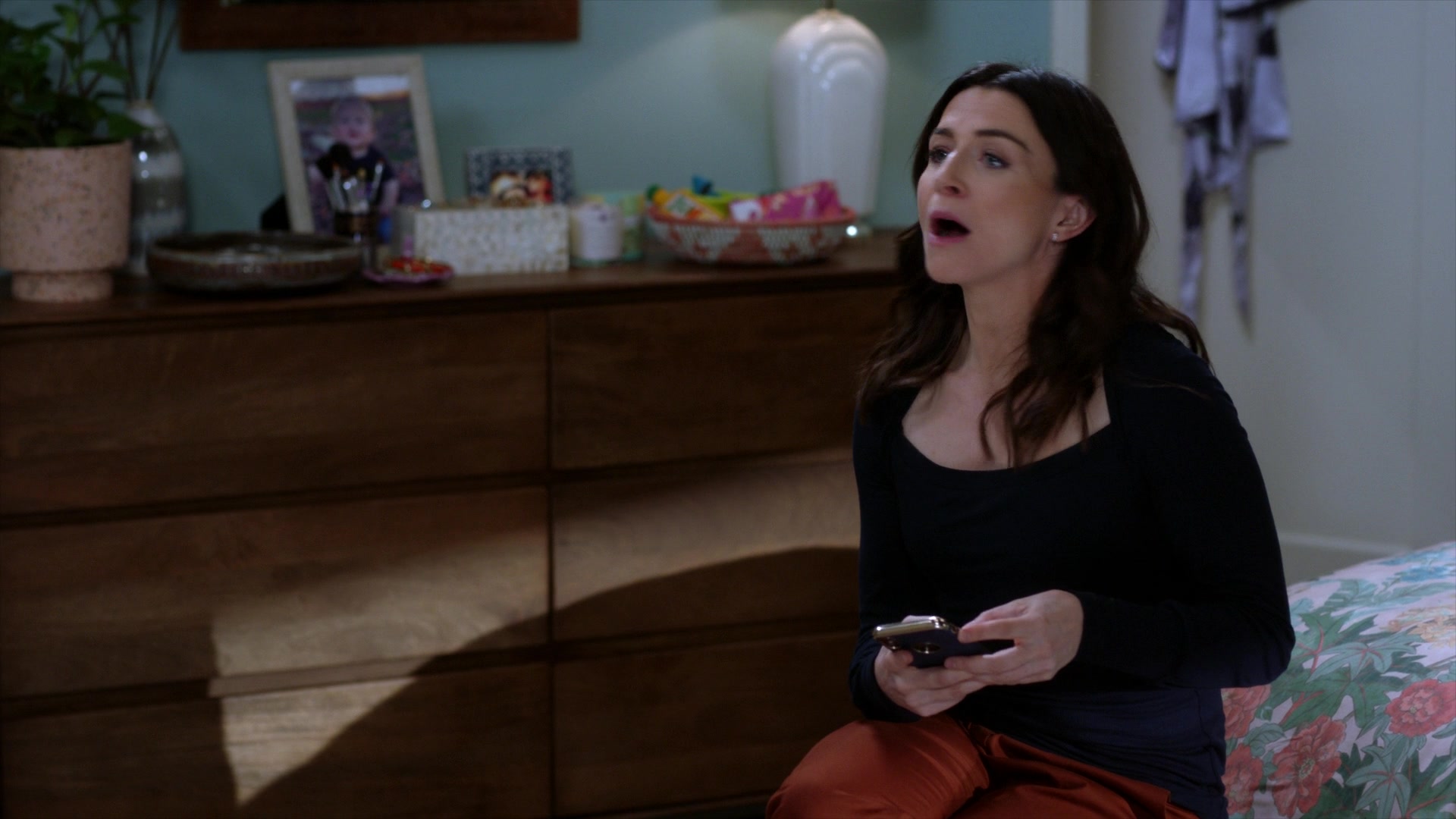 Greys_Anatomy_S19E10_0073.jpg