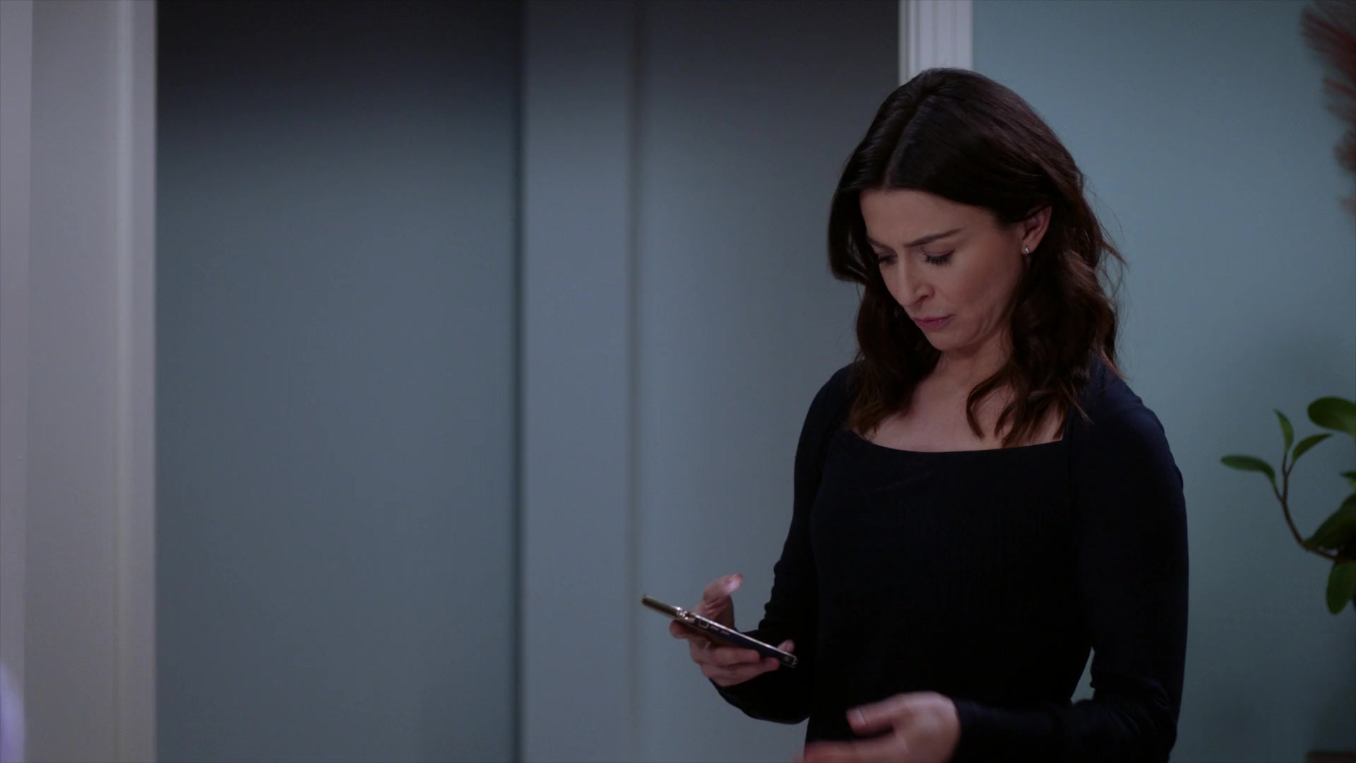 Greys_Anatomy_S19E10_0085.jpg