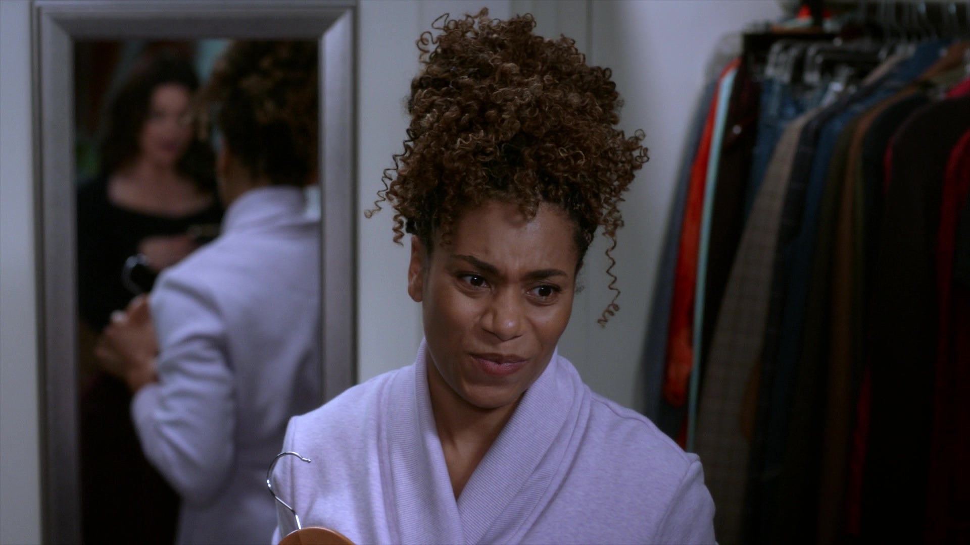 Greys_Anatomy_S19E10_0088.jpg