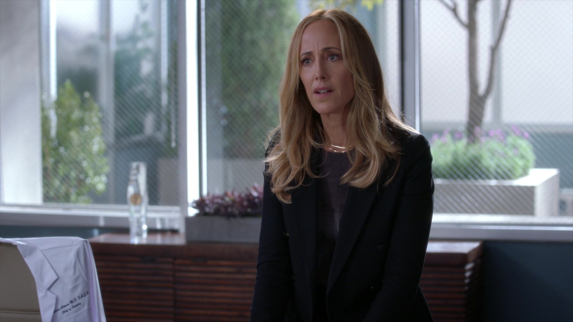 Greys_Anatomy_S19E10_0187.jpg