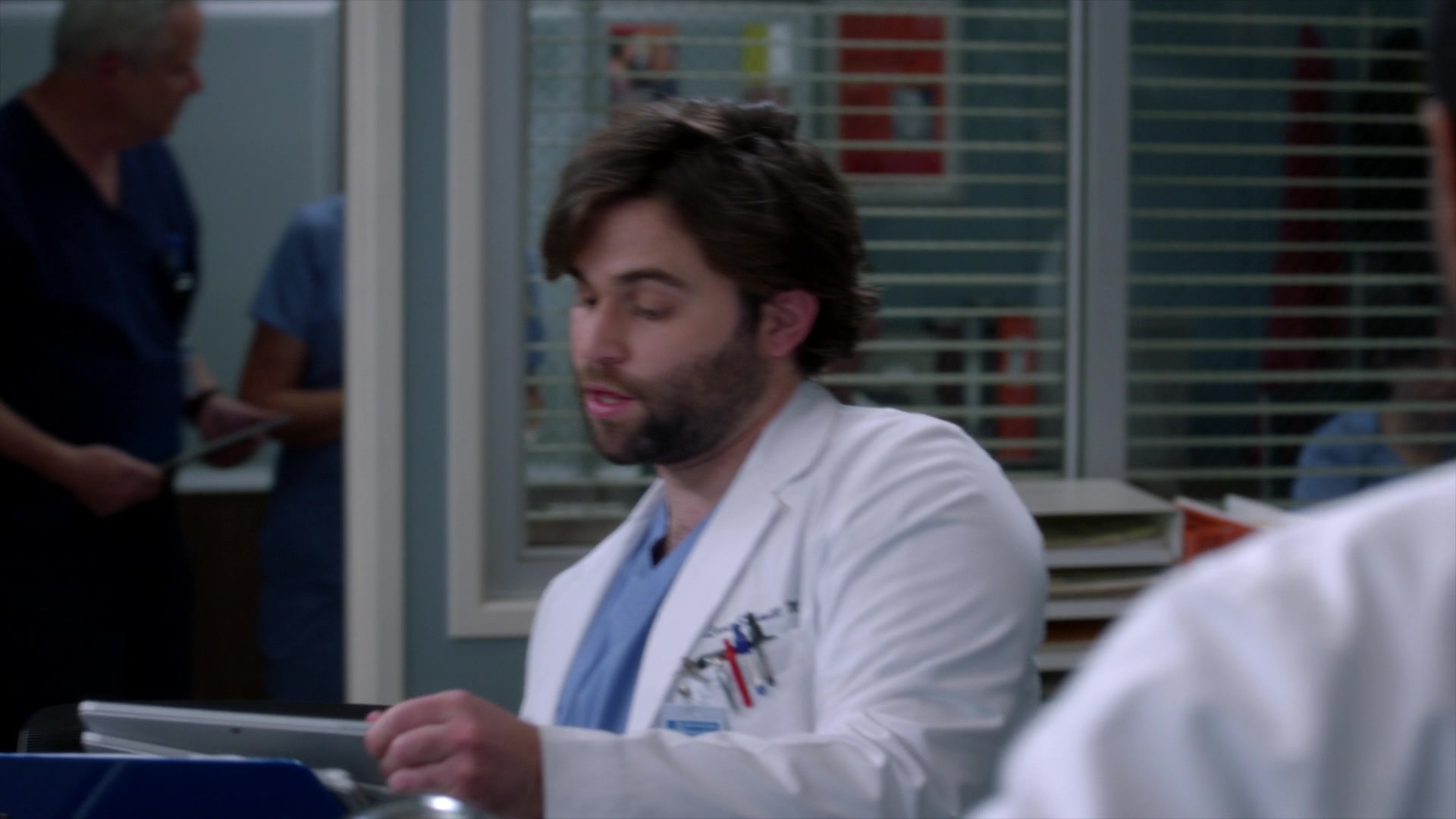Greys_Anatomy_S19E10_0205.jpg