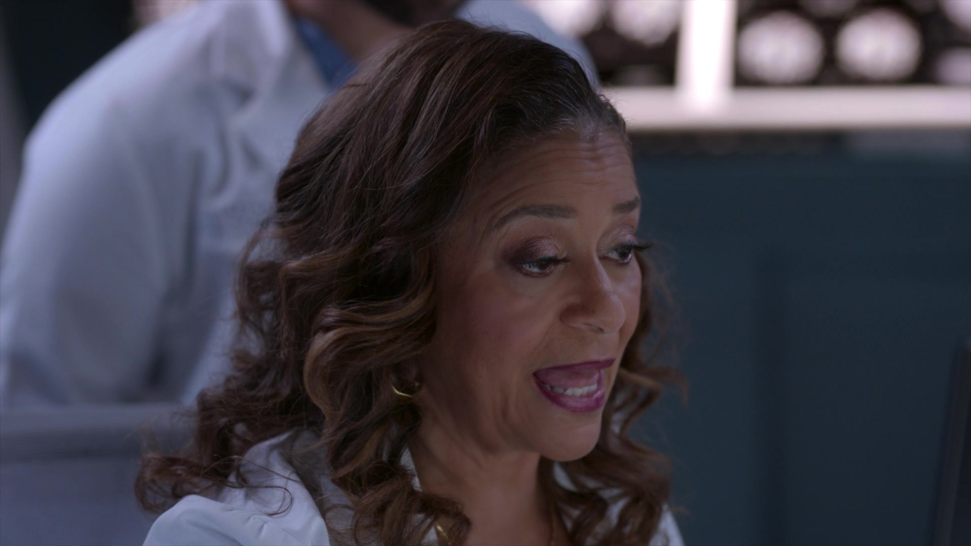 Greys_Anatomy_S19E10_0535.jpg