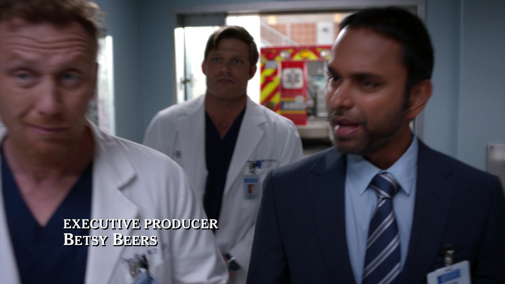 Greys_Anatomy_S19E10_0584.jpg