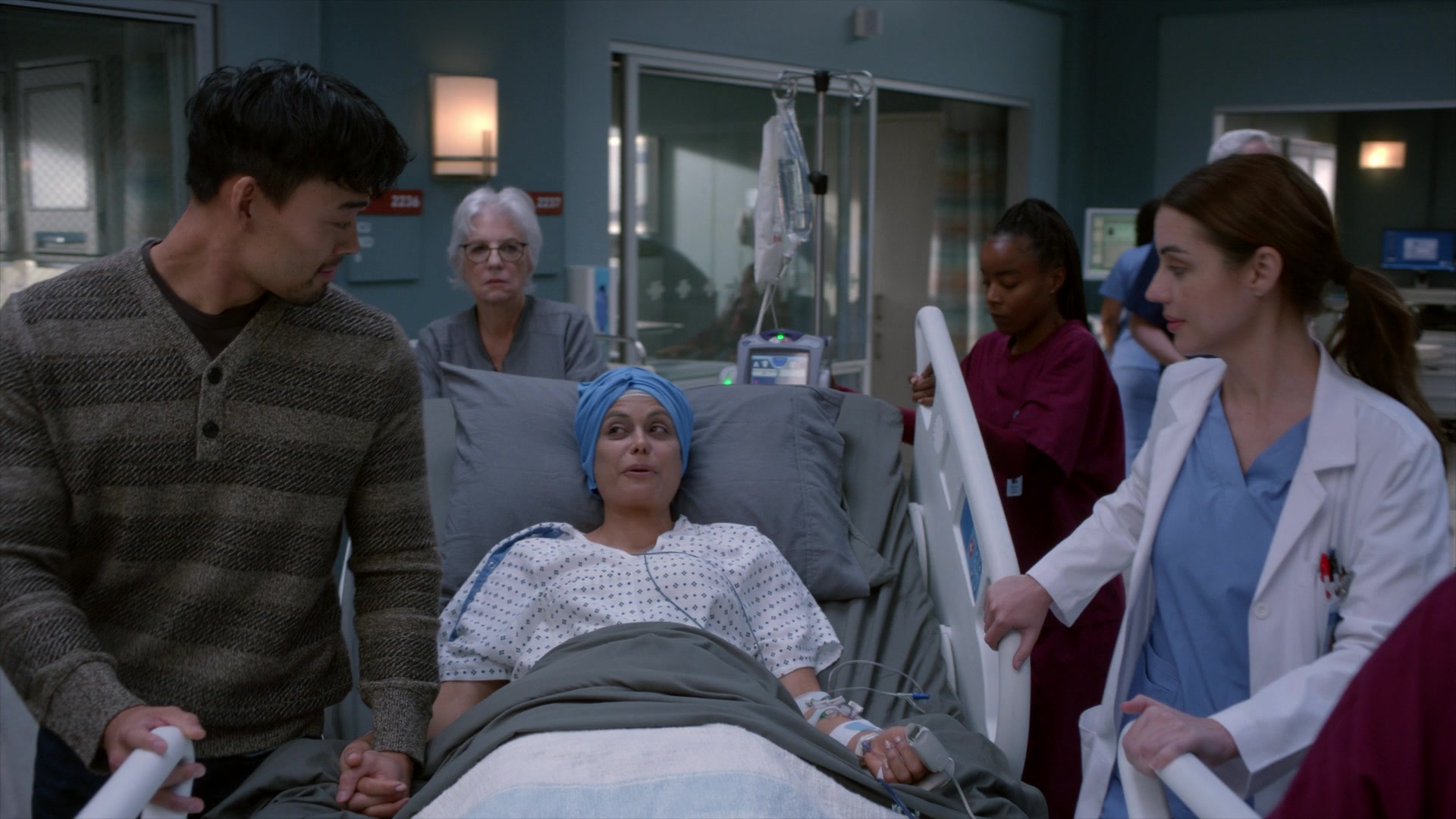 Greys_Anatomy_S19E10_0628.jpg