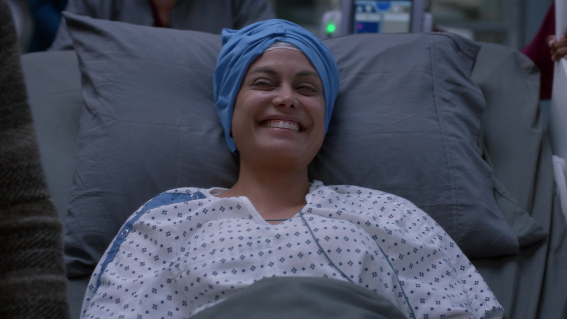 Greys_Anatomy_S19E10_0631.jpg