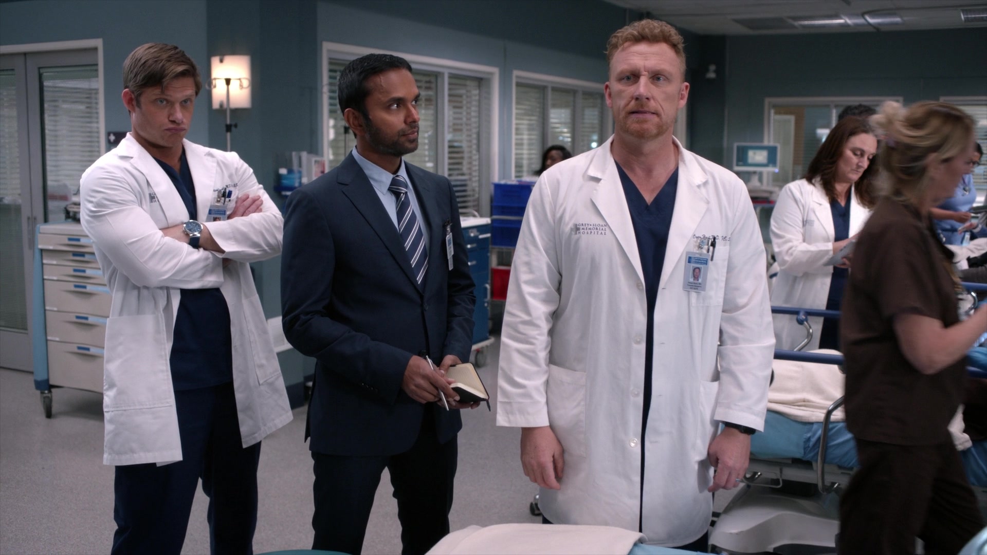 Greys_Anatomy_S19E10_0733.jpg