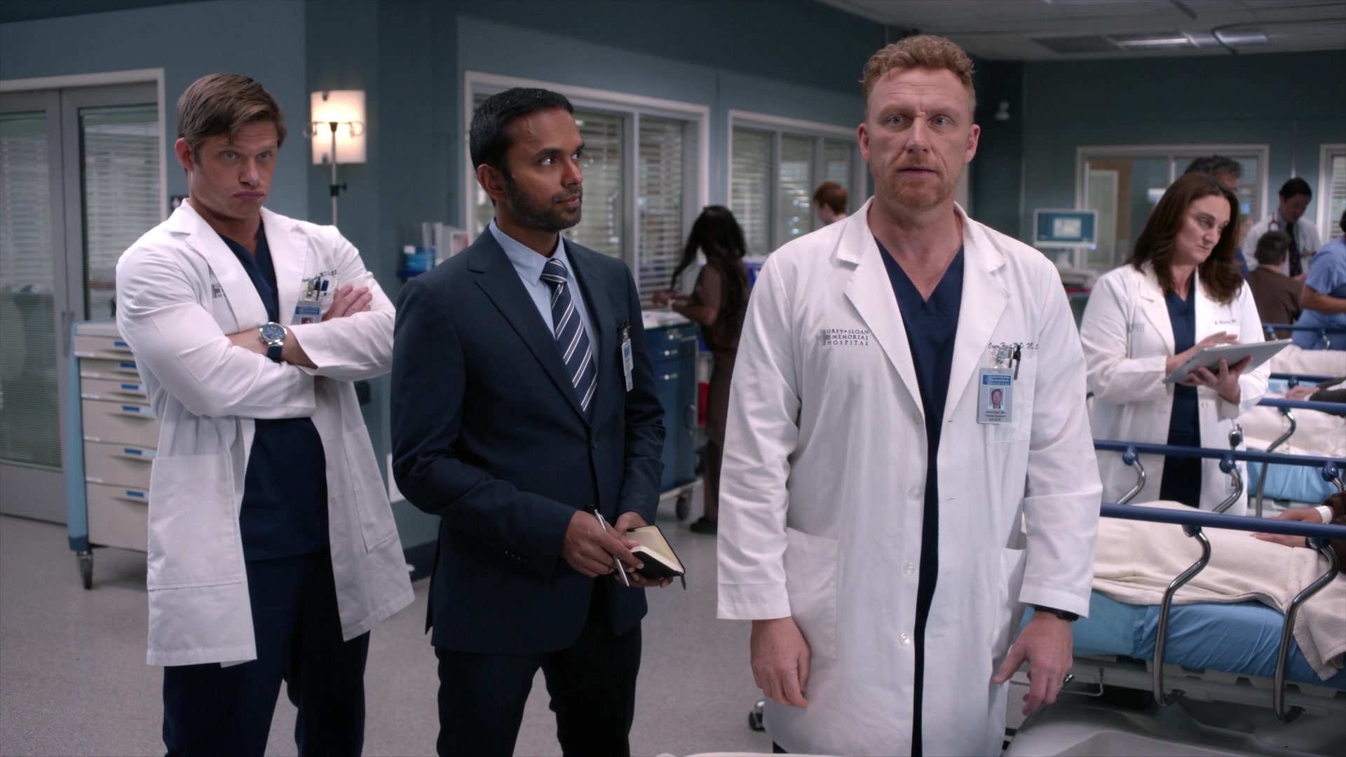 Greys_Anatomy_S19E10_0734.jpg
