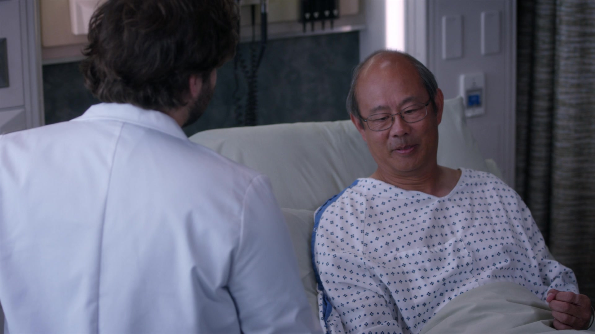 Greys_Anatomy_S19E10_0764.jpg
