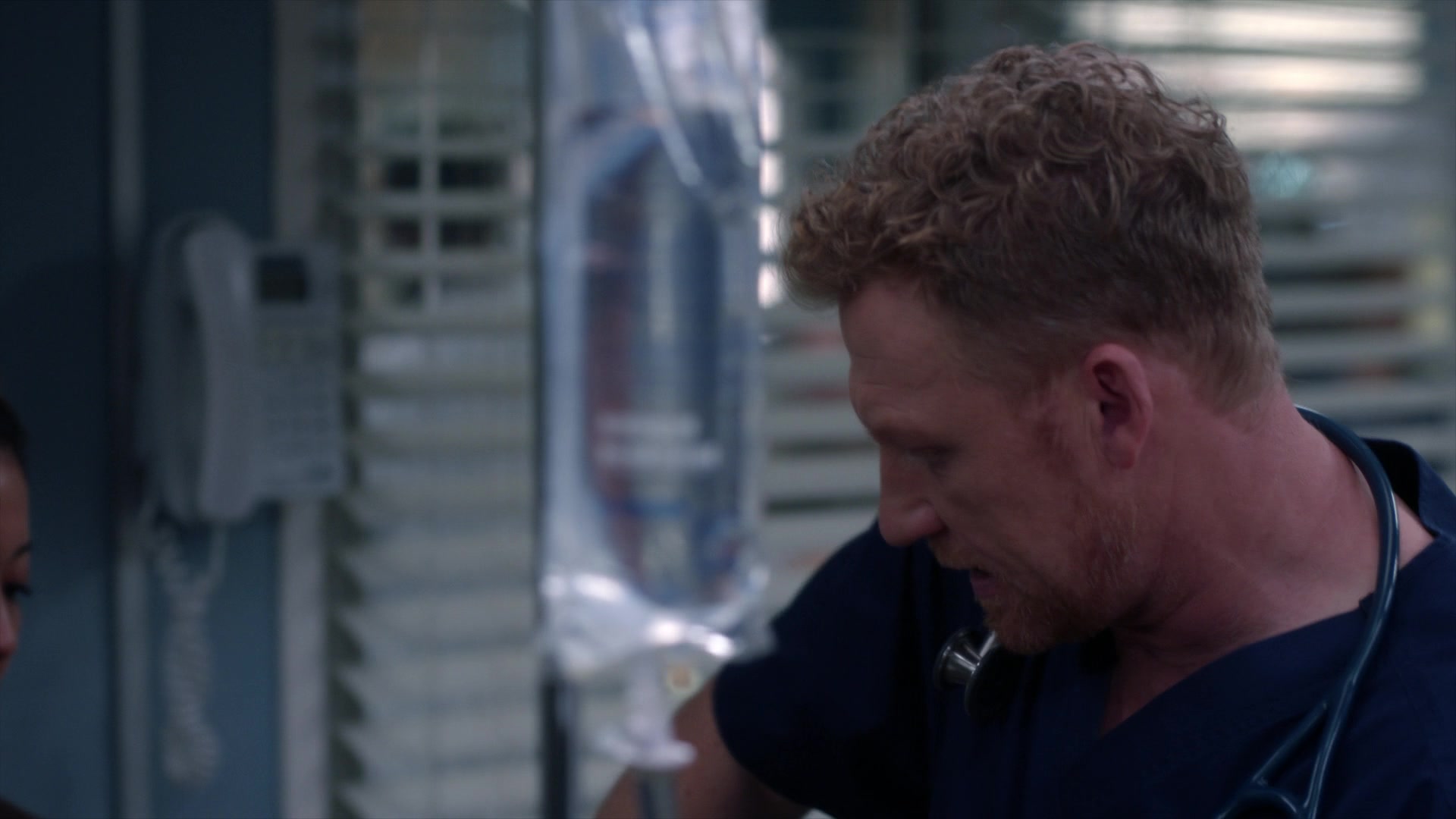 Greys_Anatomy_S19E10_0943.jpg