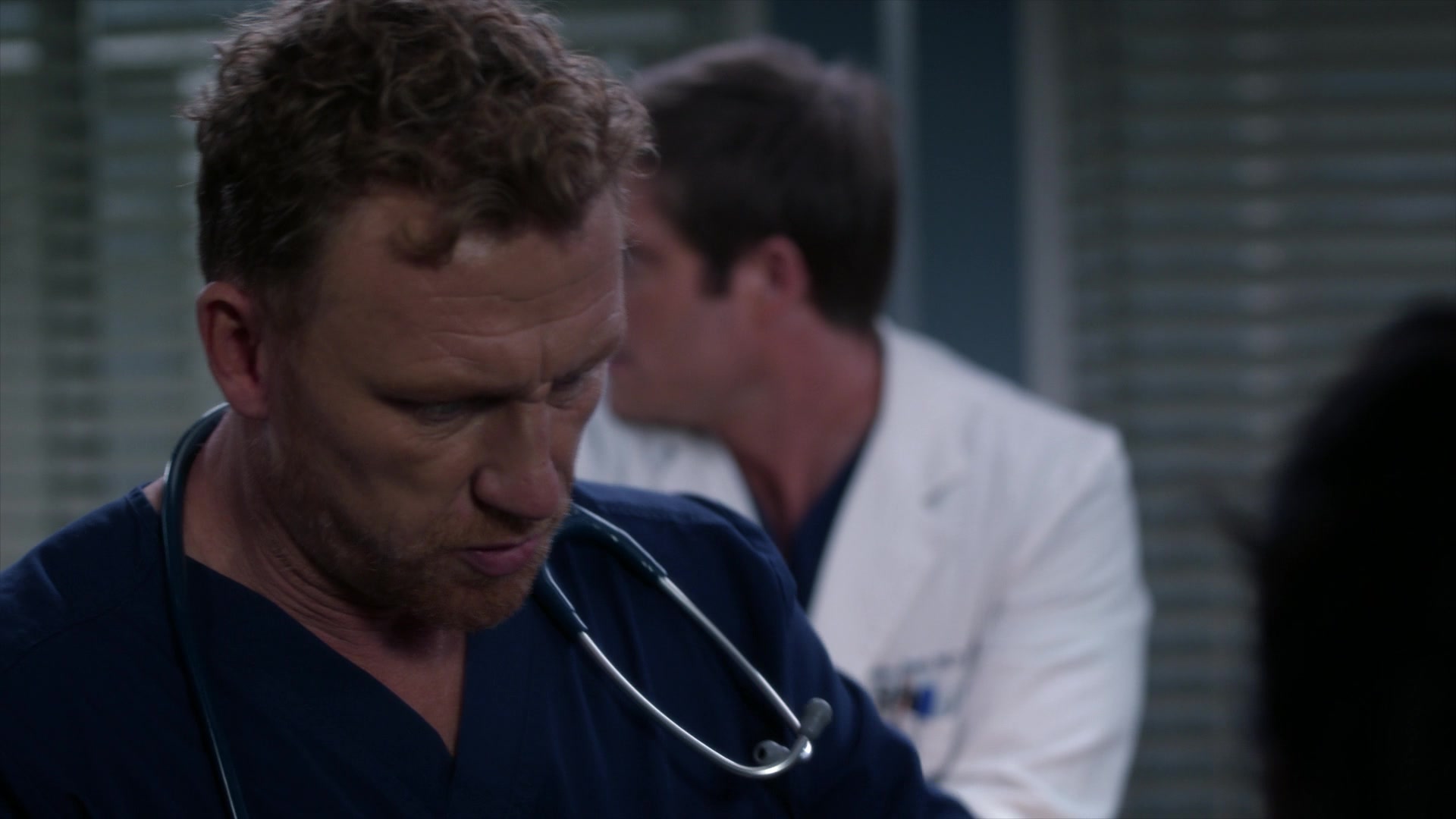 Greys_Anatomy_S19E10_0945.jpg