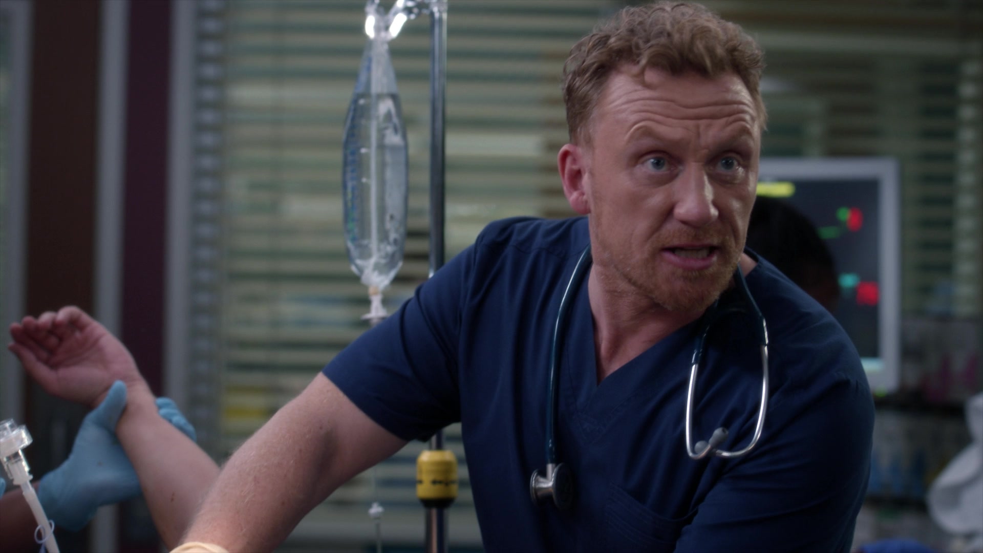 Greys_Anatomy_S19E10_0952.jpg