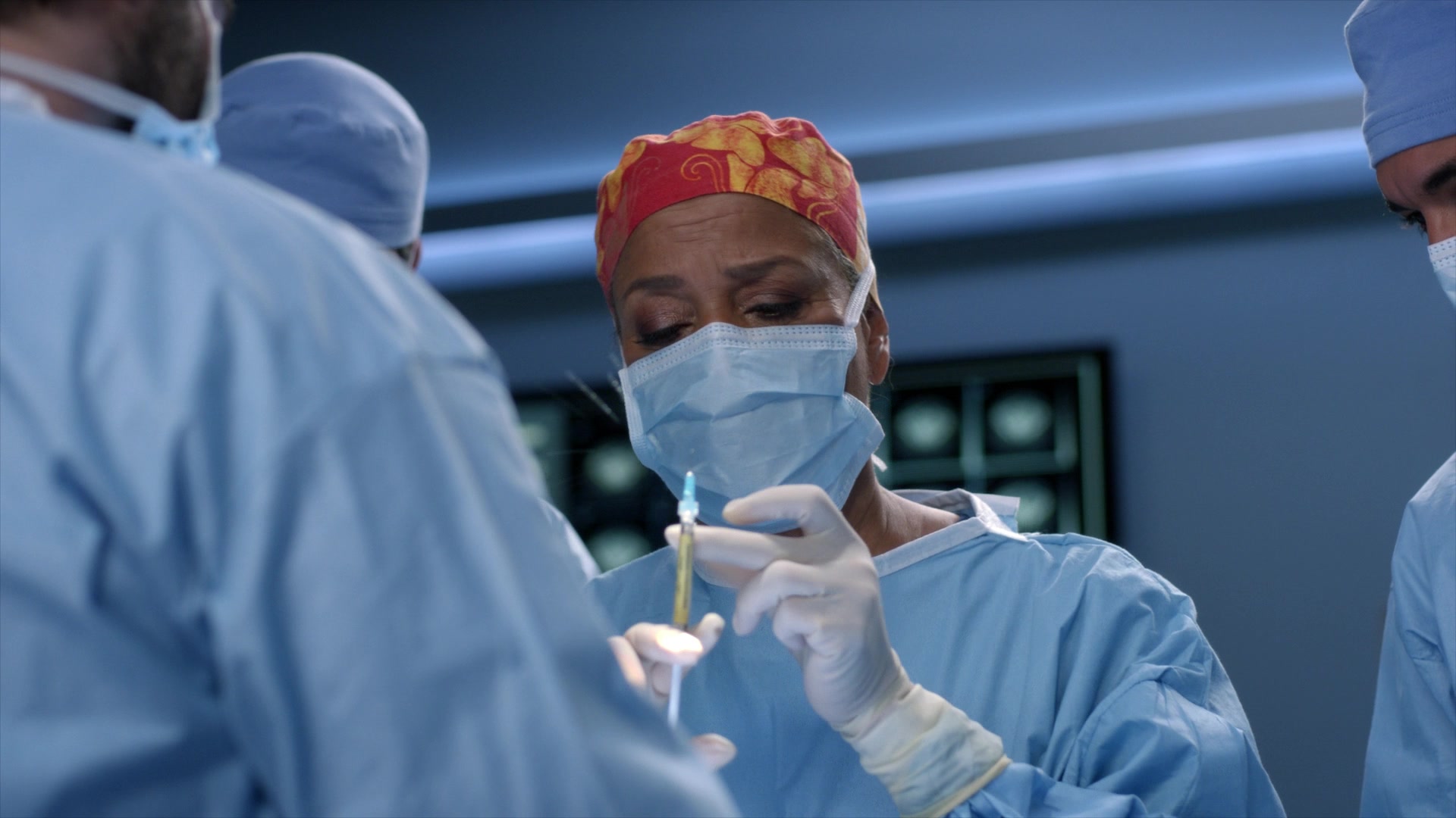 Greys_Anatomy_S19E10_0958.jpg