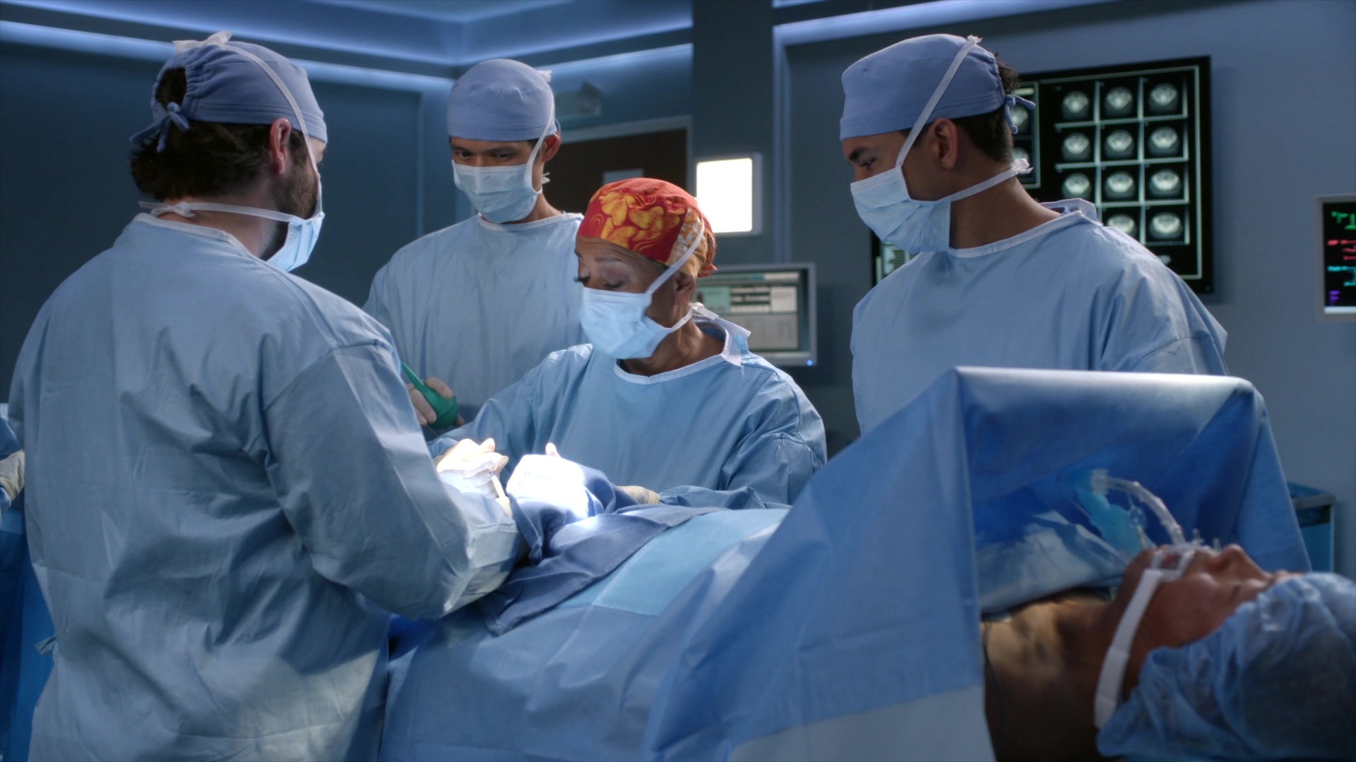 Greys_Anatomy_S19E10_0962.jpg