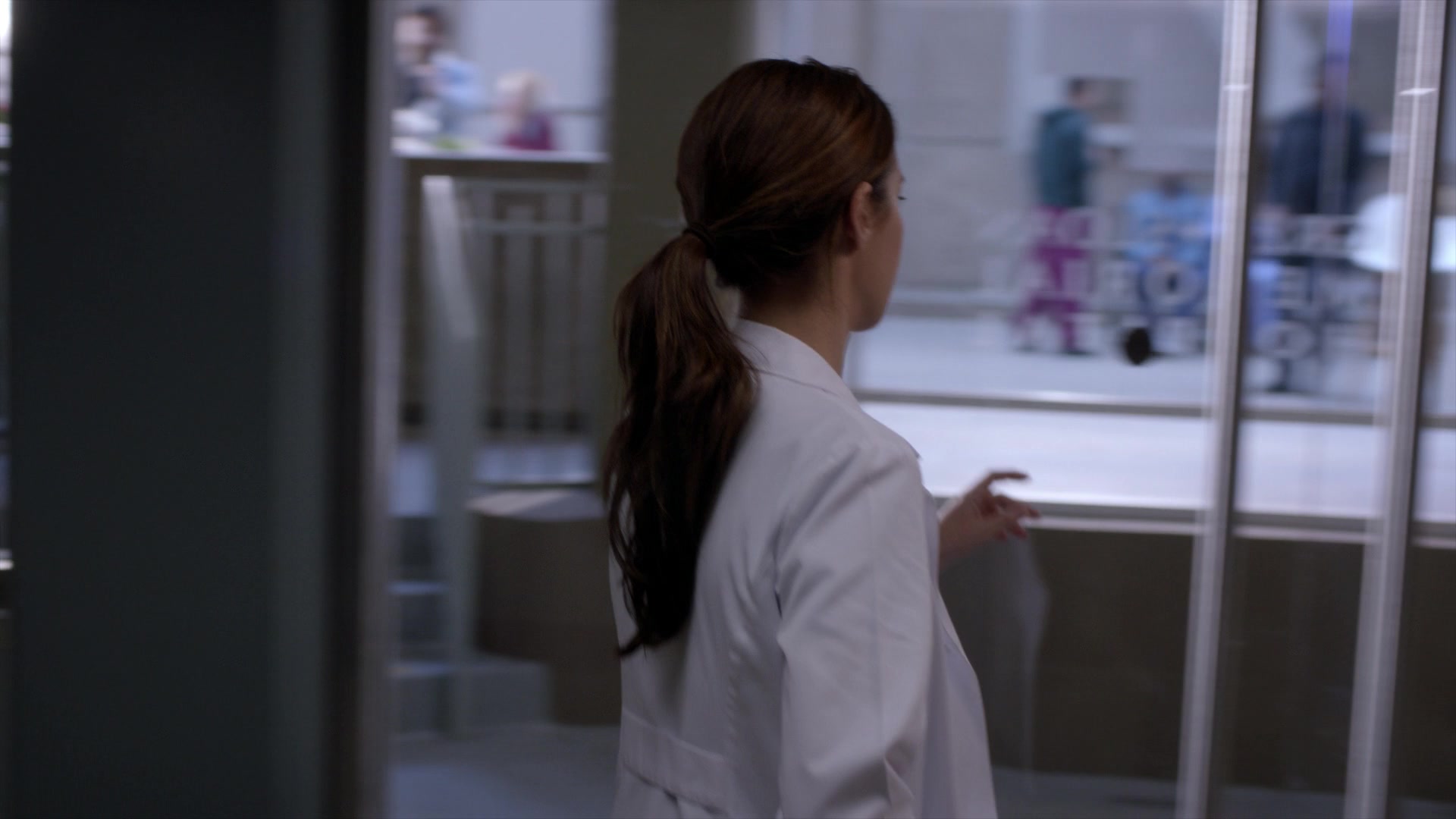 Greys_Anatomy_S19E10_1034.jpg