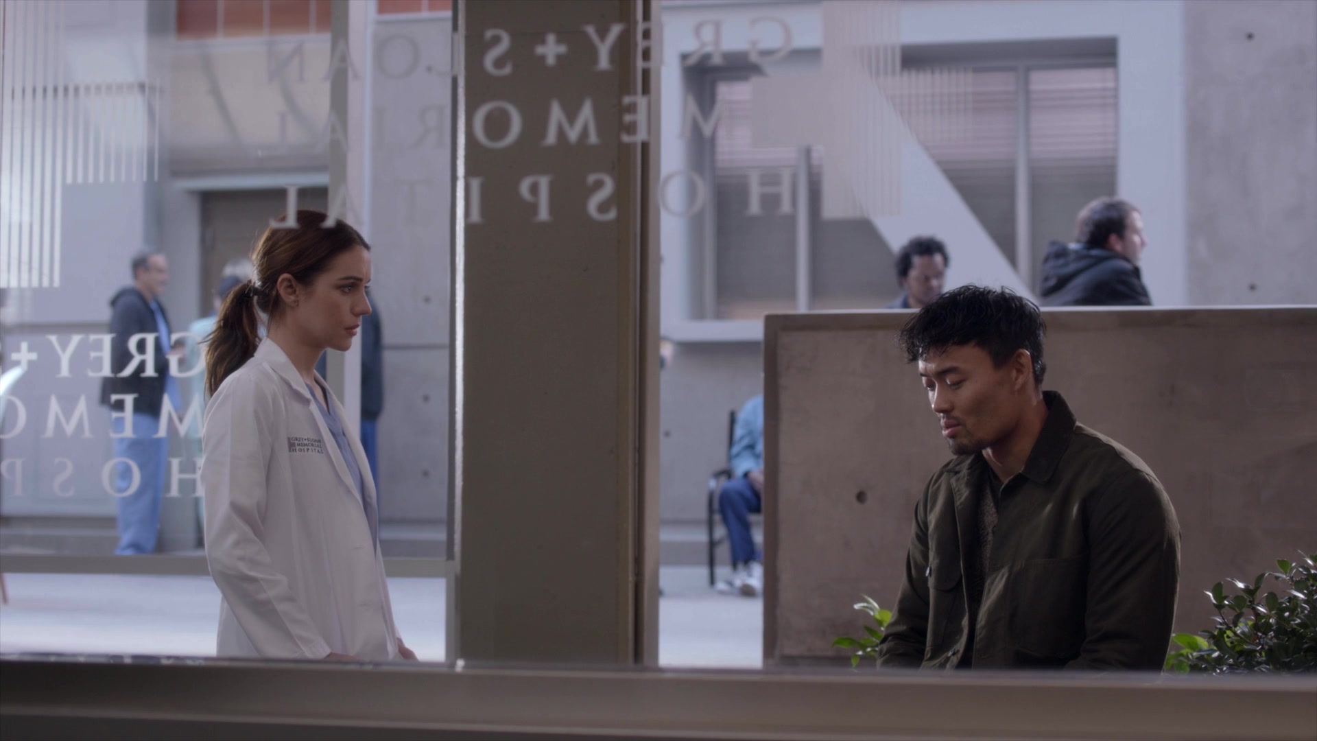 Greys_Anatomy_S19E10_1068.jpg