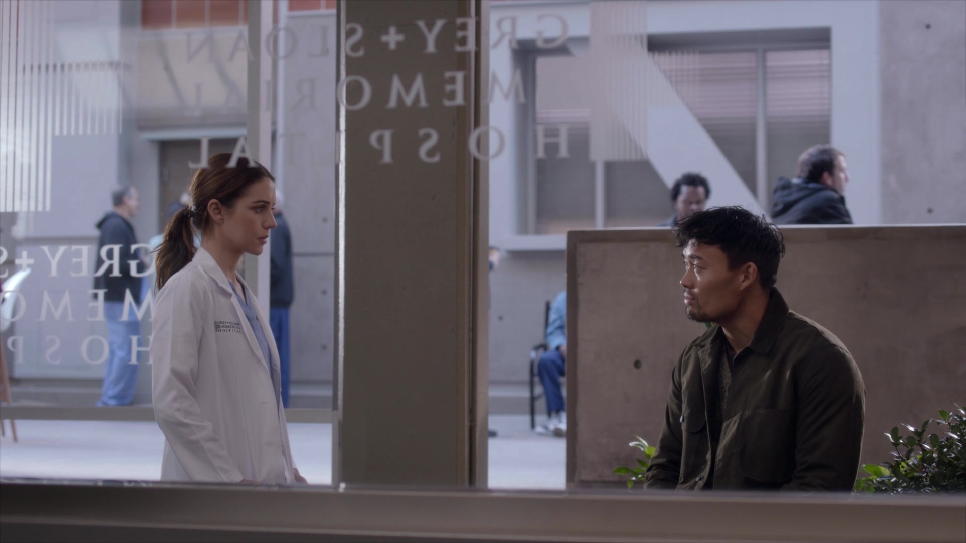 Greys_Anatomy_S19E10_1070.jpg