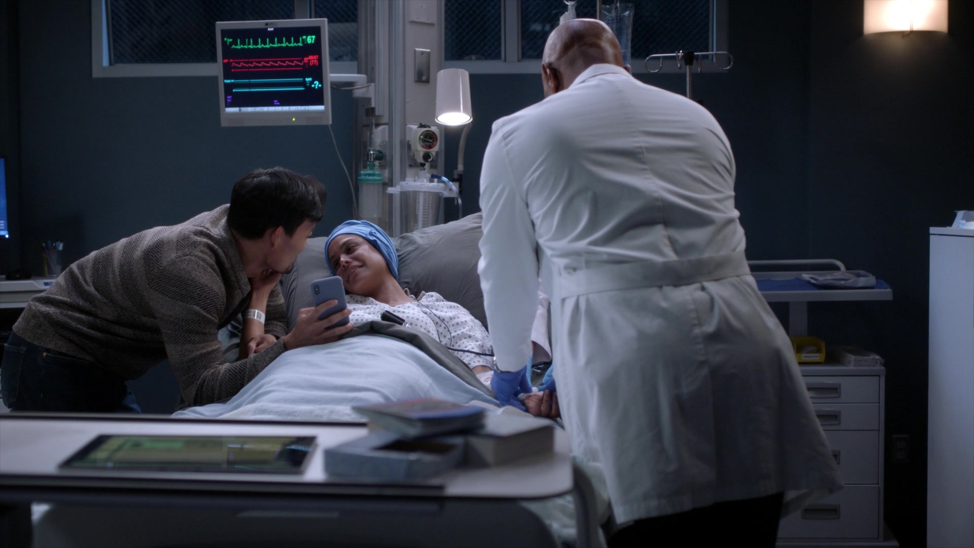 Greys_Anatomy_S19E10_1353.jpg