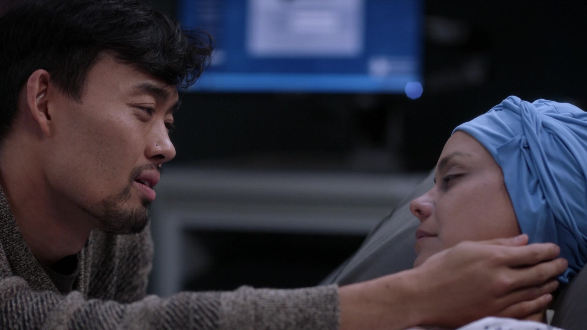 Greys_Anatomy_S19E10_1416.jpg