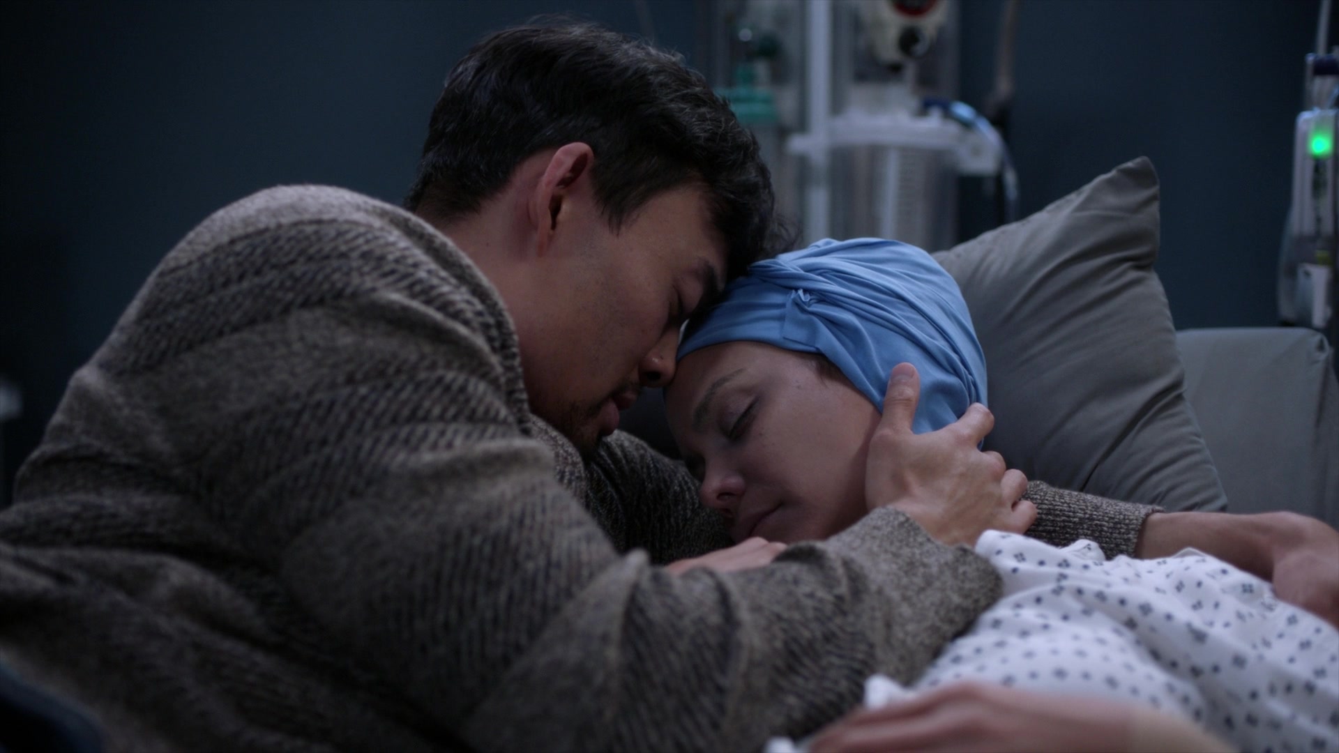 Greys_Anatomy_S19E10_1457.jpg