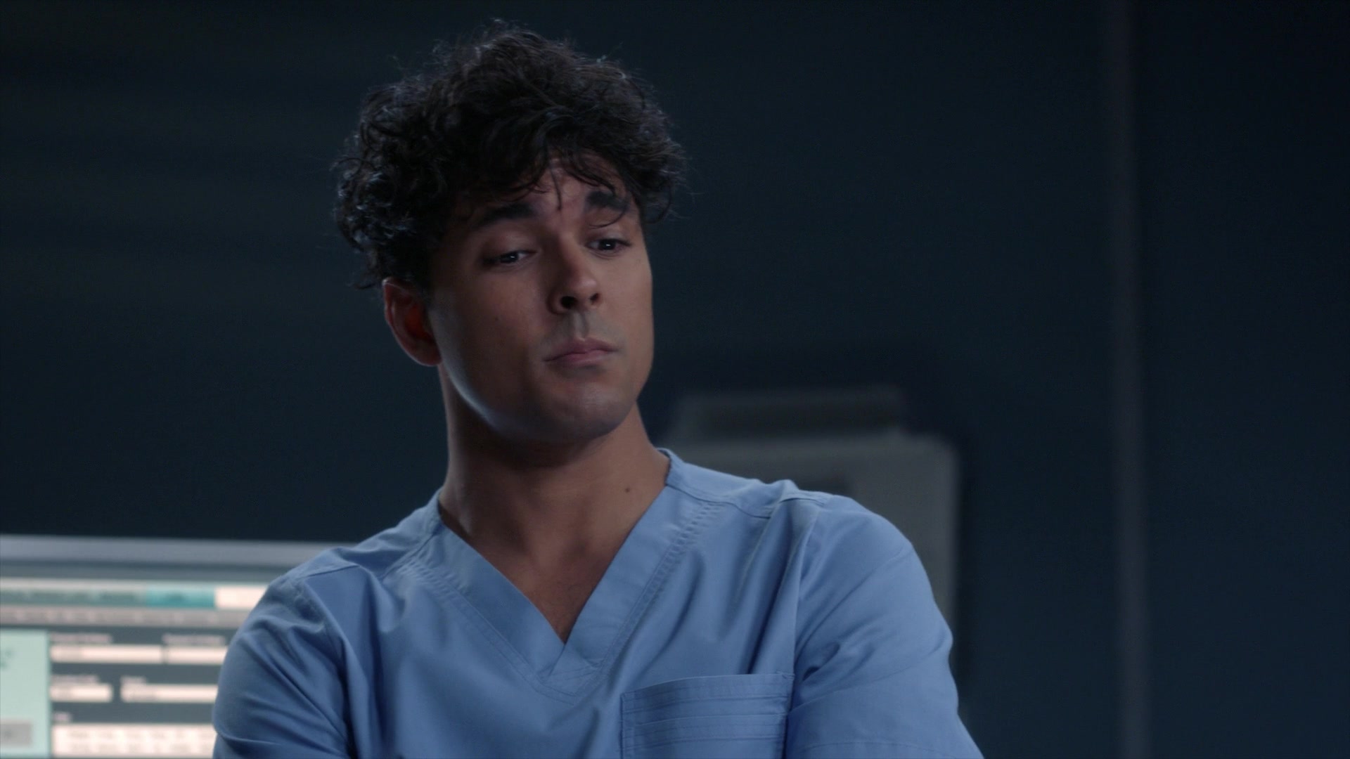 Greys_Anatomy_S19E10_1517.jpg